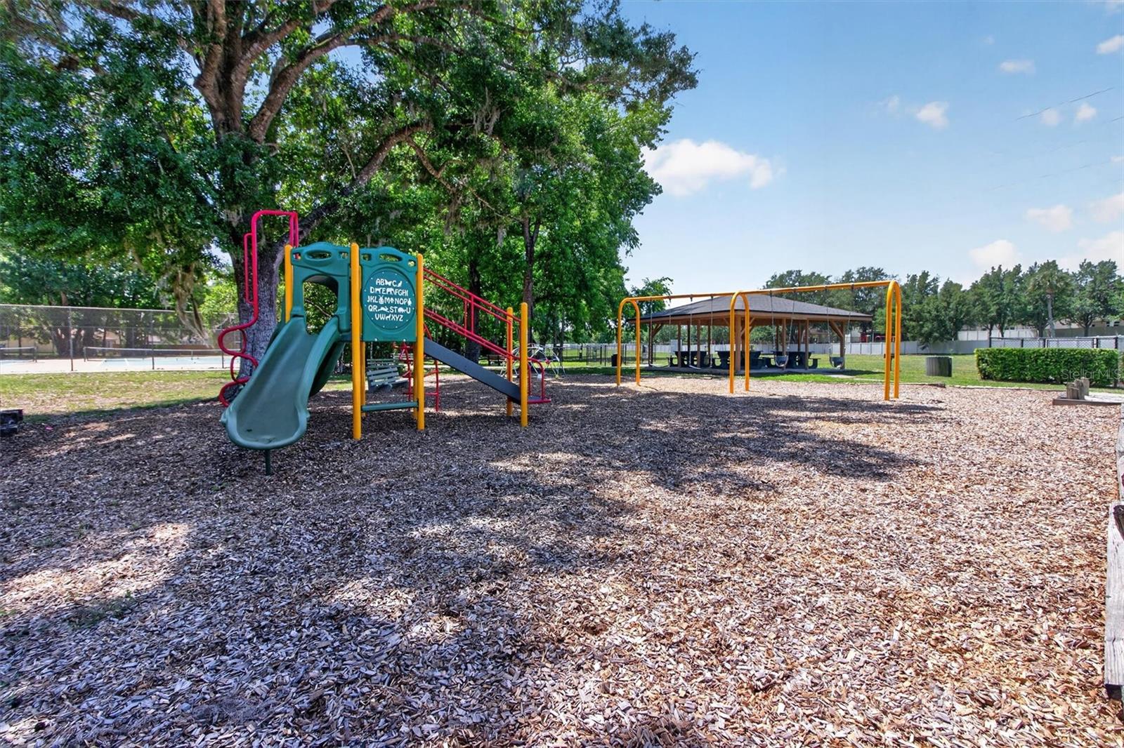 Image 43 of 67 For 736 Summerland Drive