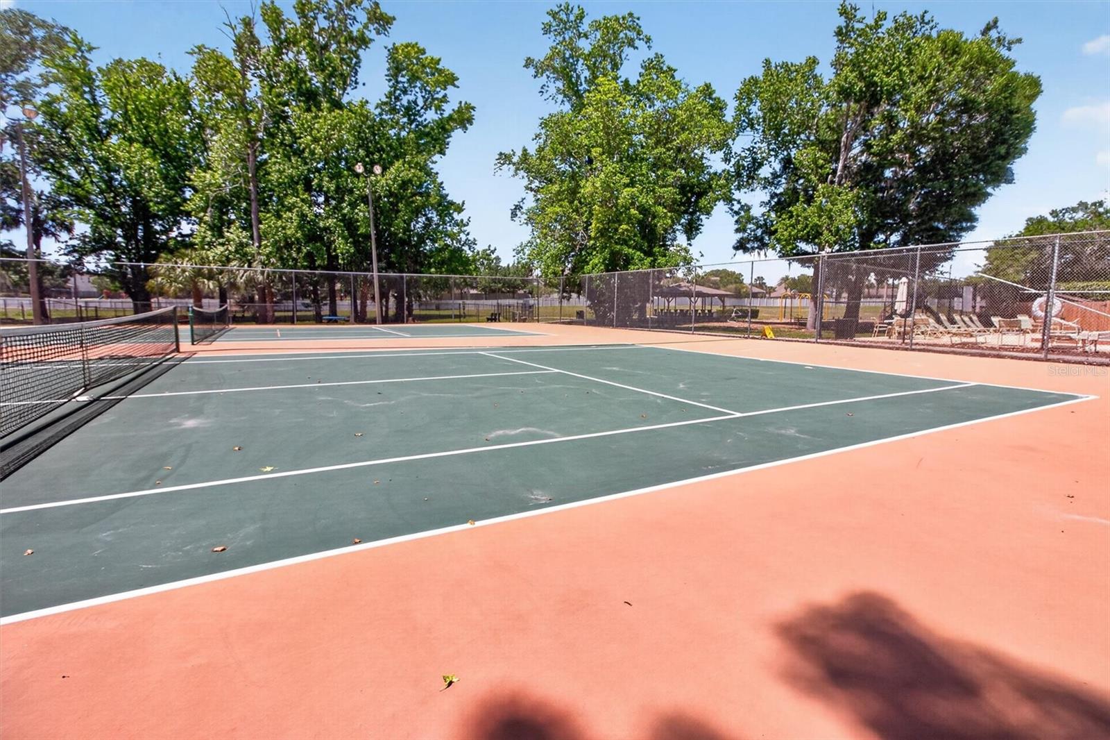 Image 7 of 67 For 736 Summerland Drive