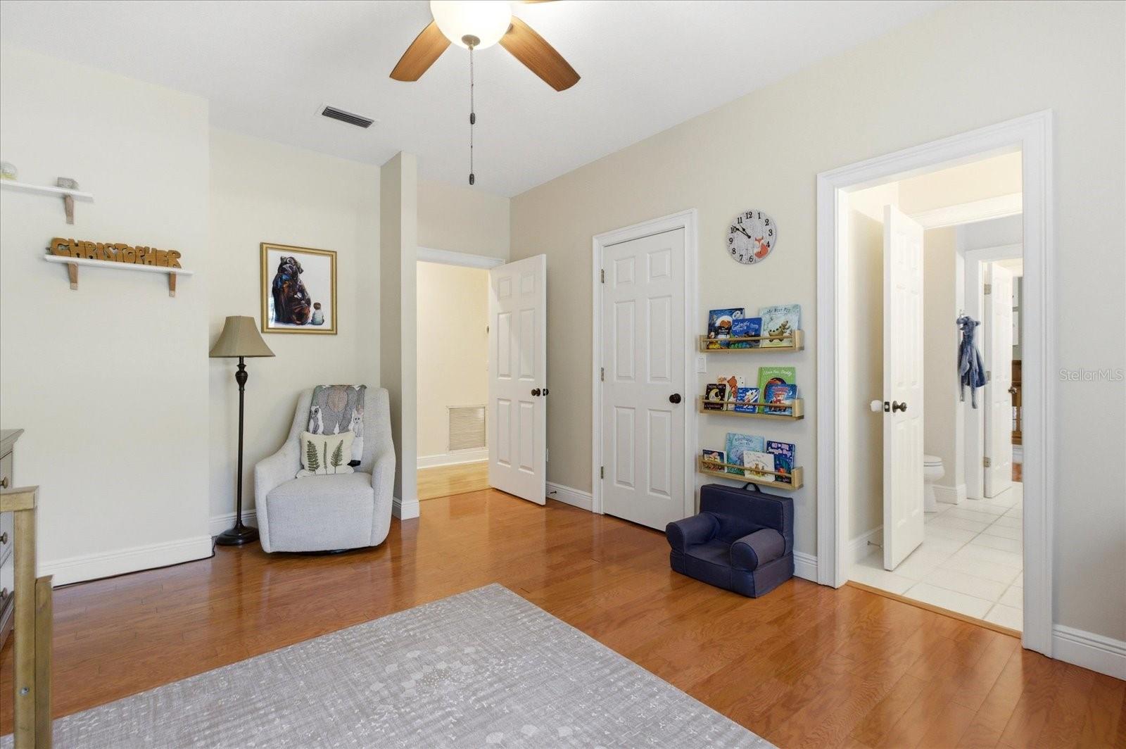 Image 40 of 73 For 2635 Tryon Place