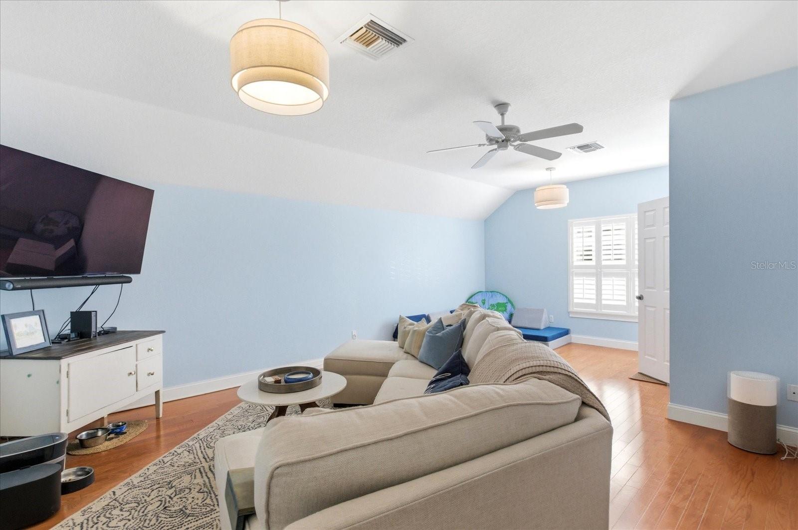 Image 48 of 73 For 2635 Tryon Place