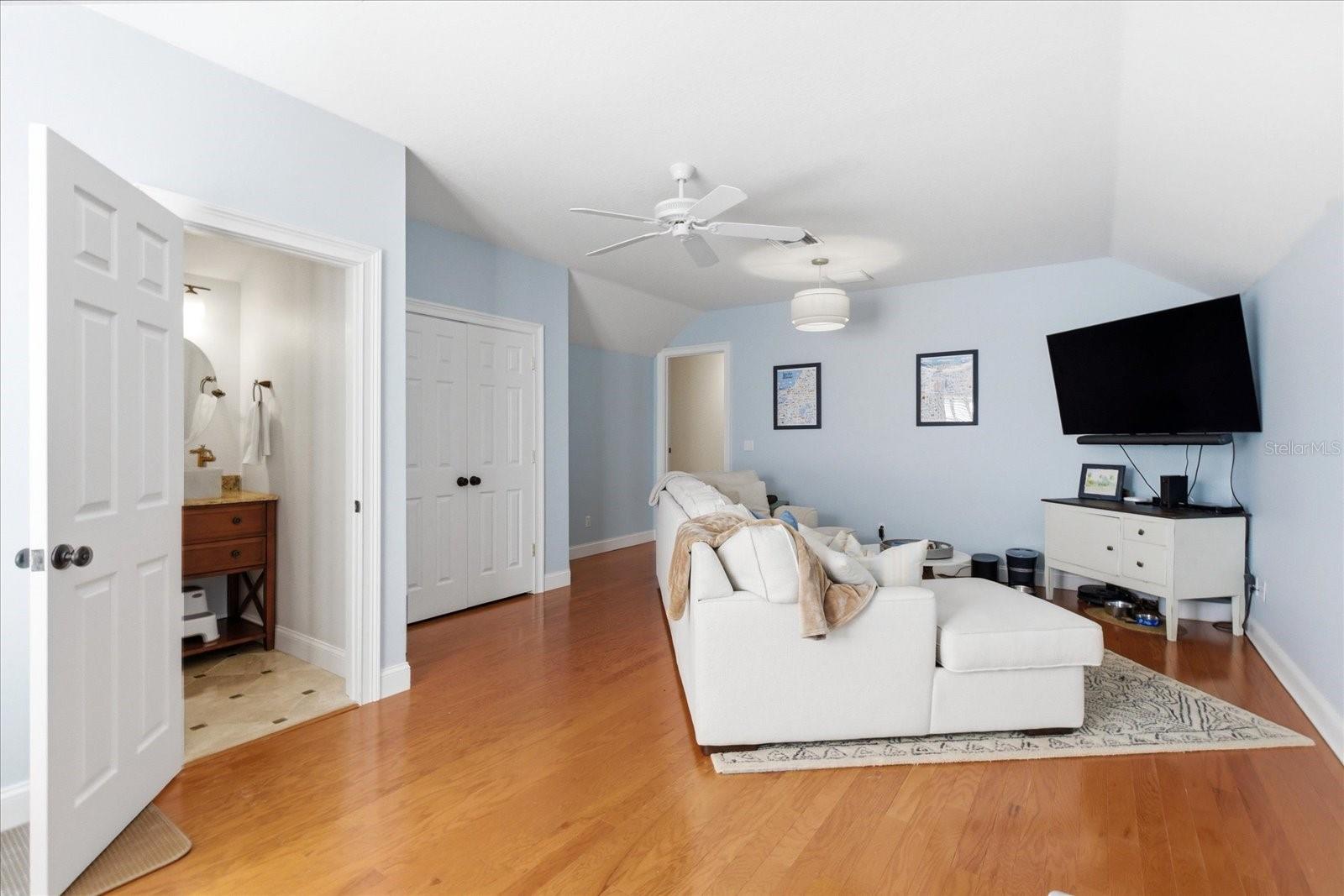 Image 49 of 73 For 2635 Tryon Place