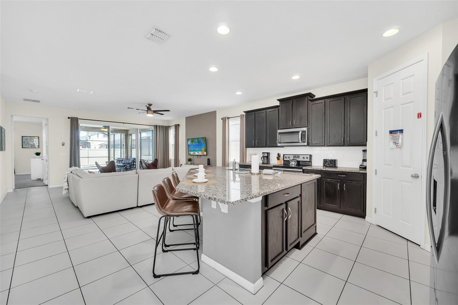 Image 10 of 61 For 9009 Egret Mills Terrace