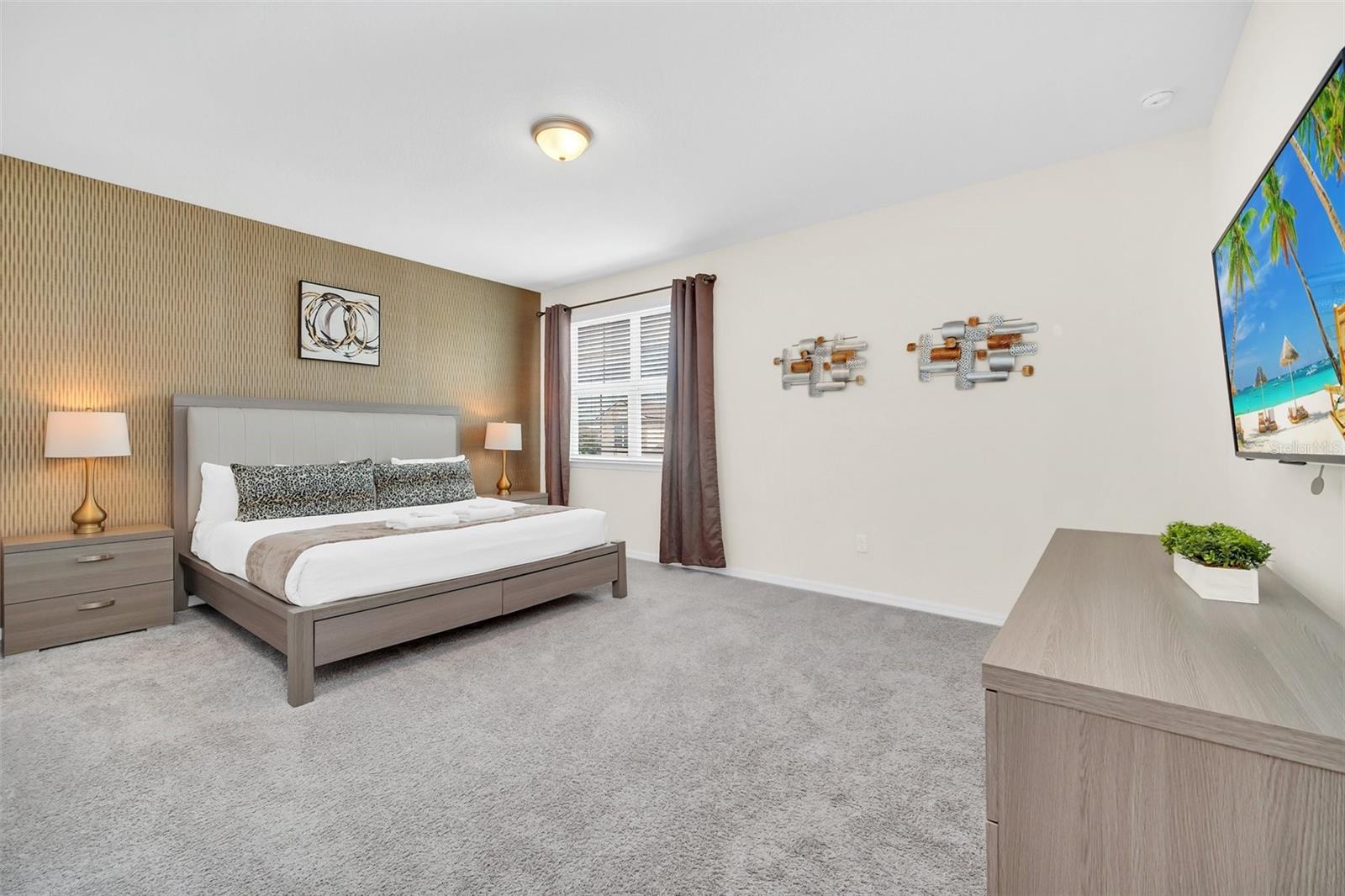 Image 18 of 61 For 9009 Egret Mills Terrace