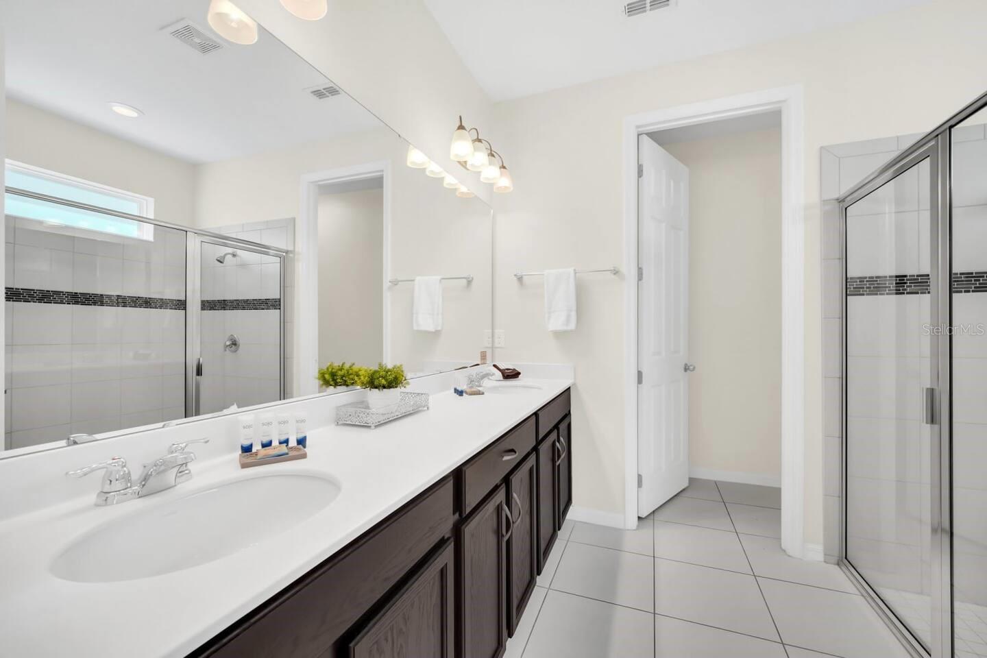 Image 28 of 61 For 9009 Egret Mills Terrace