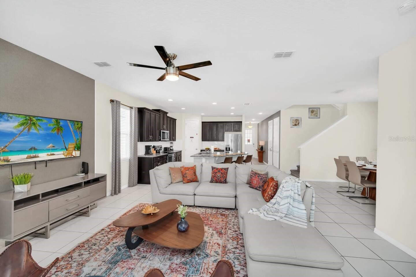 Image 3 of 61 For 9009 Egret Mills Terrace