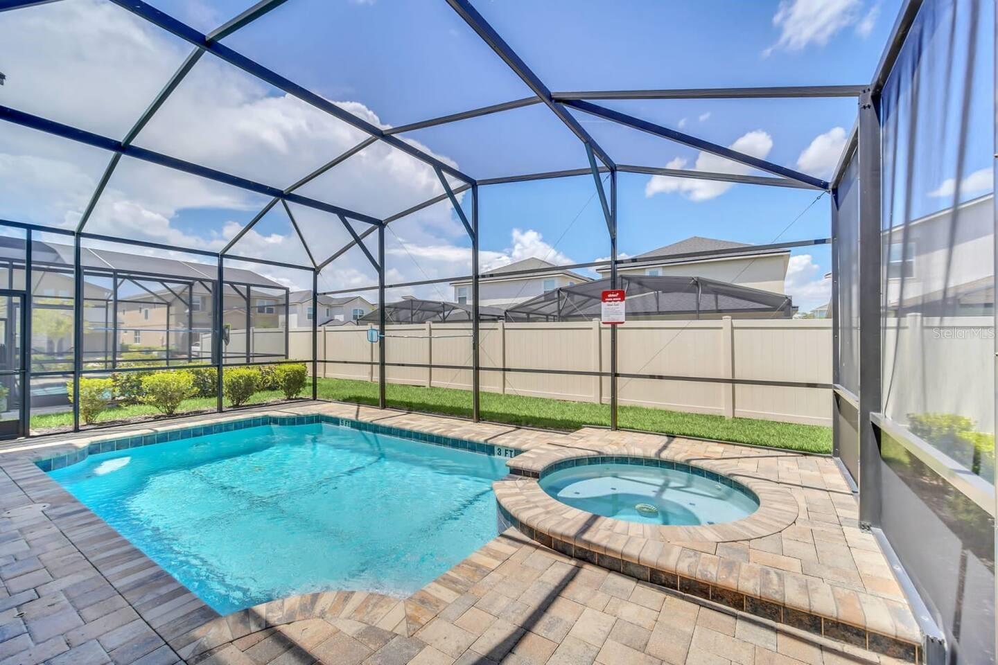 Image 39 of 61 For 9009 Egret Mills Terrace