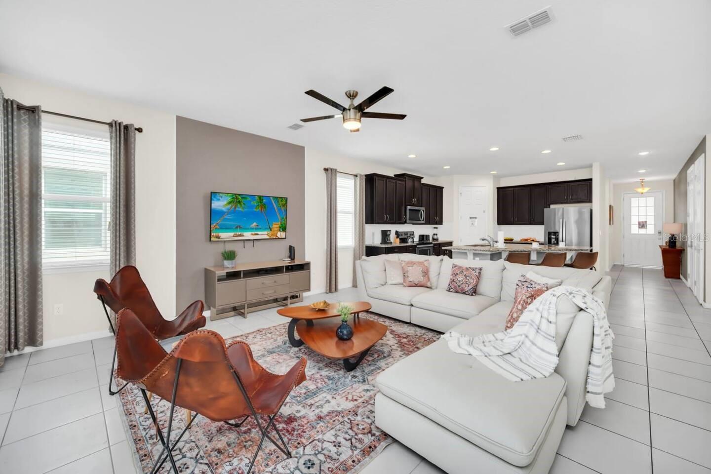 Image 5 of 61 For 9009 Egret Mills Terrace