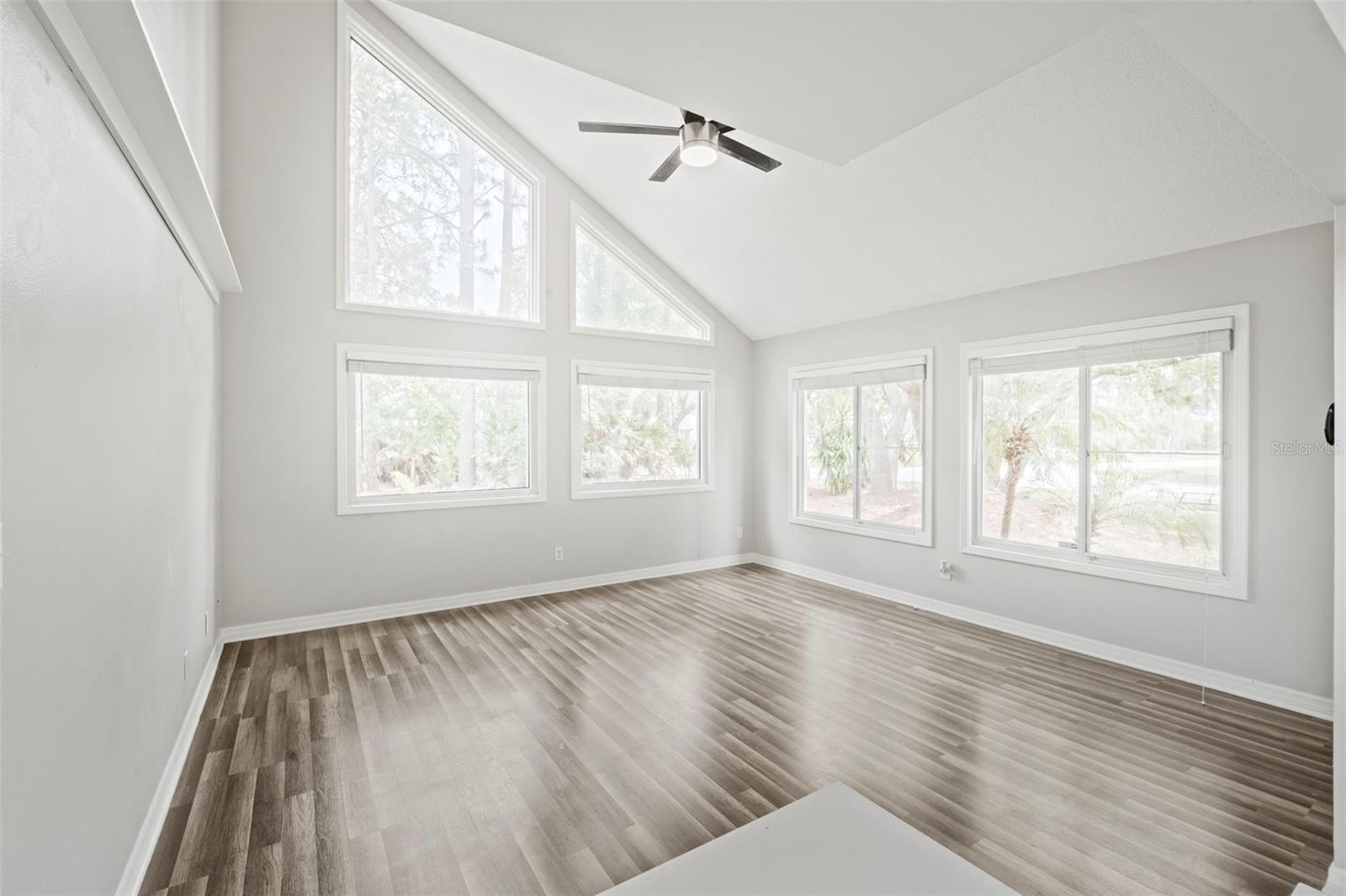 Image 4 of 55 For 3884 Goshawk Place