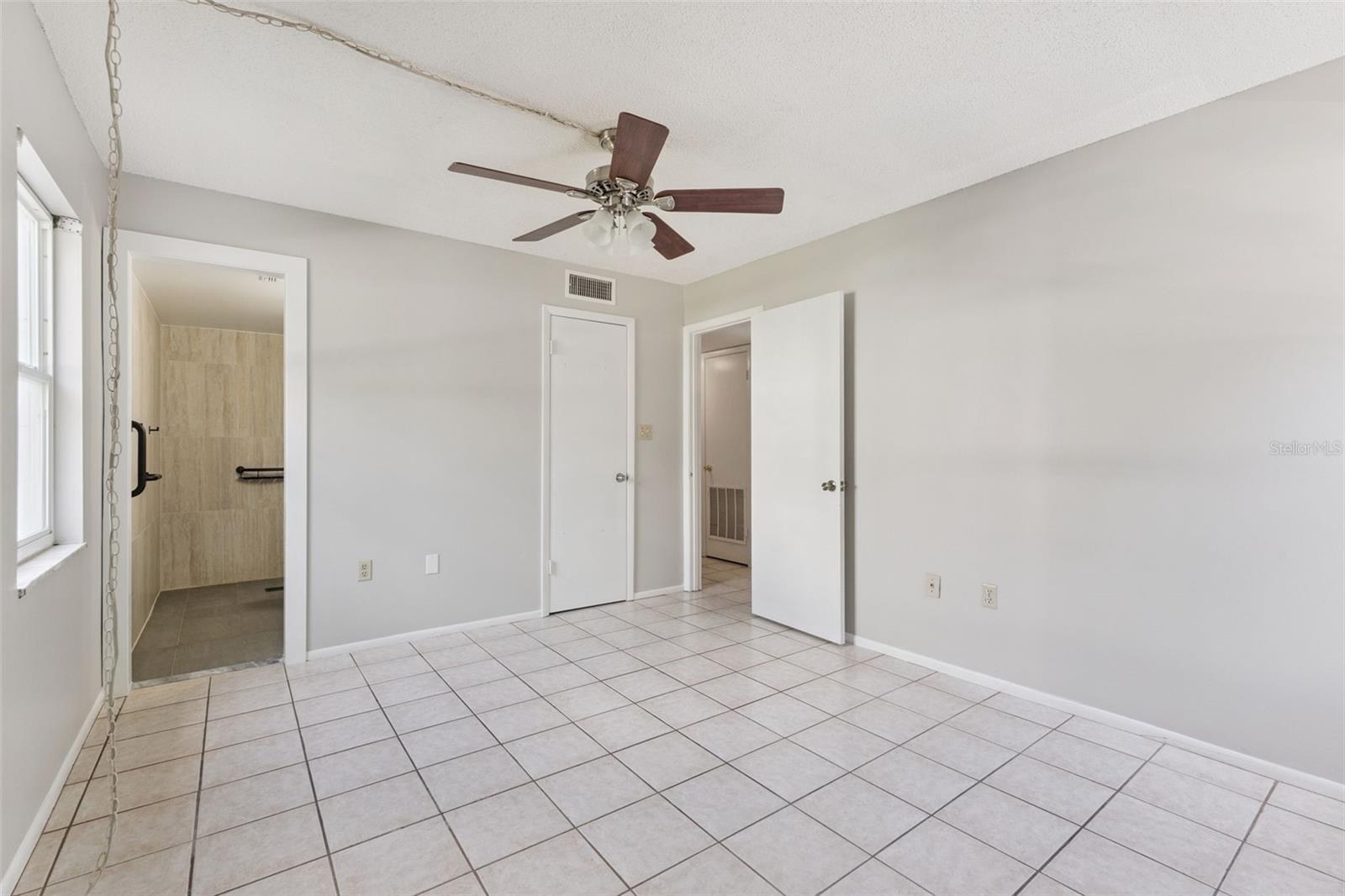 Image 13 of 19 For 700 E Airport Blvd  I2