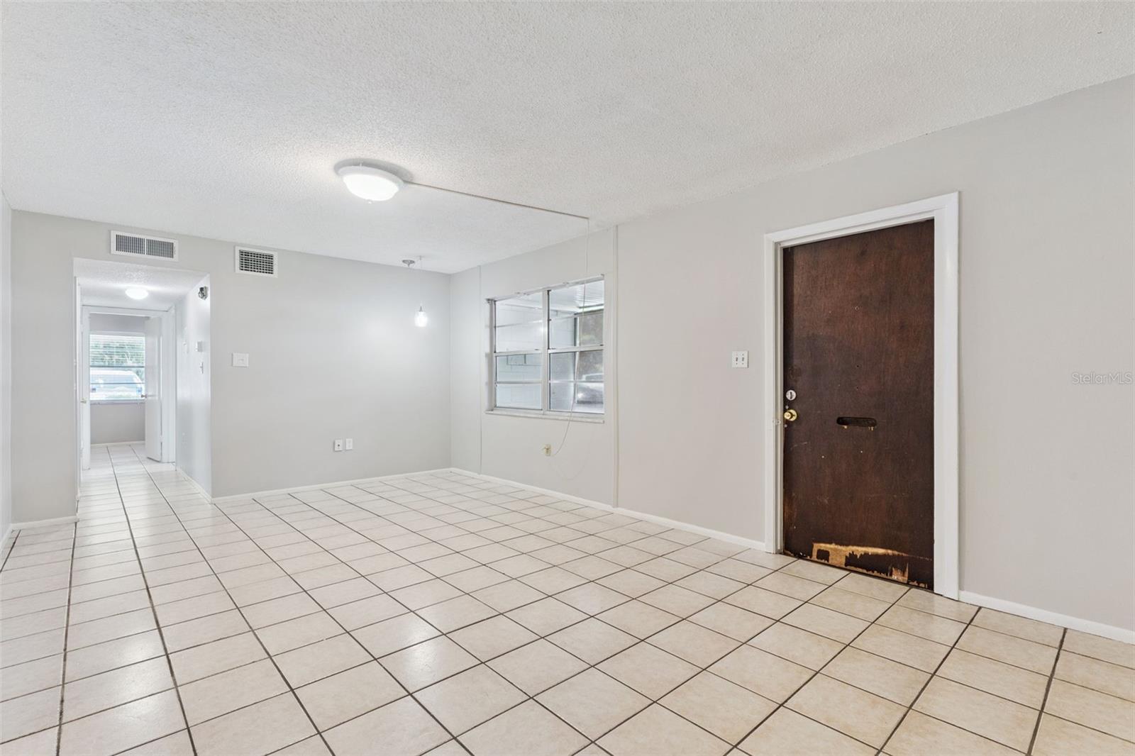 Image 5 of 19 For 700 E Airport Blvd  I2