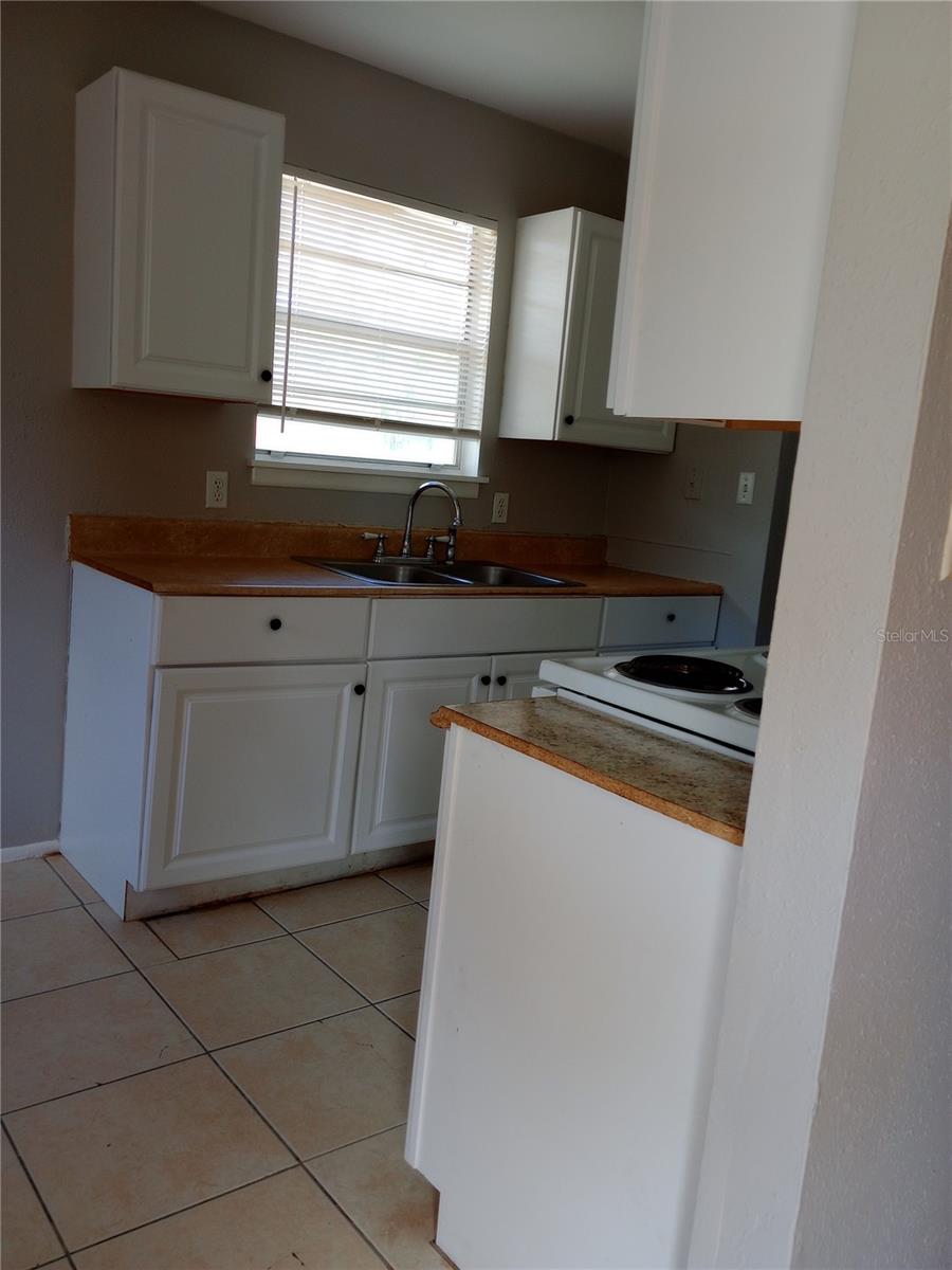 Image 5 of 16 For 2190 Knox Mcrae Drive F