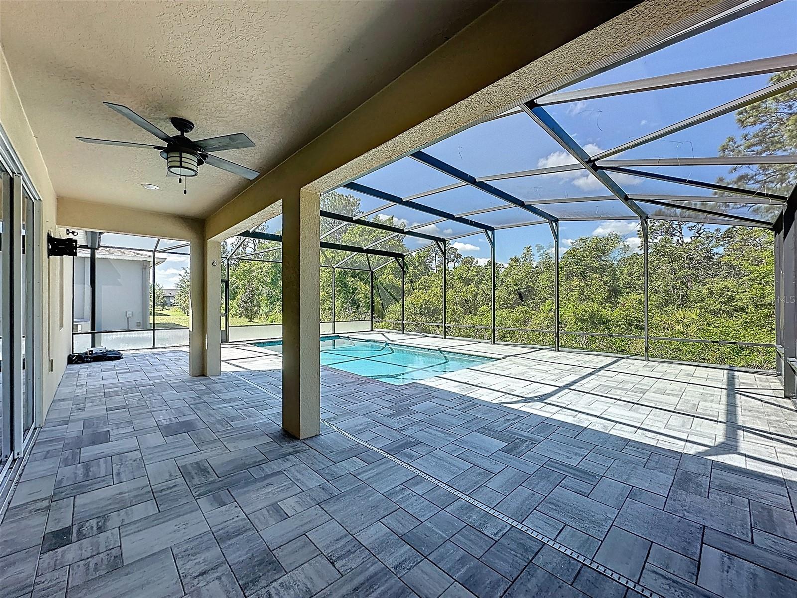 Image 4 of 40 For 521 Brunswick Drive
