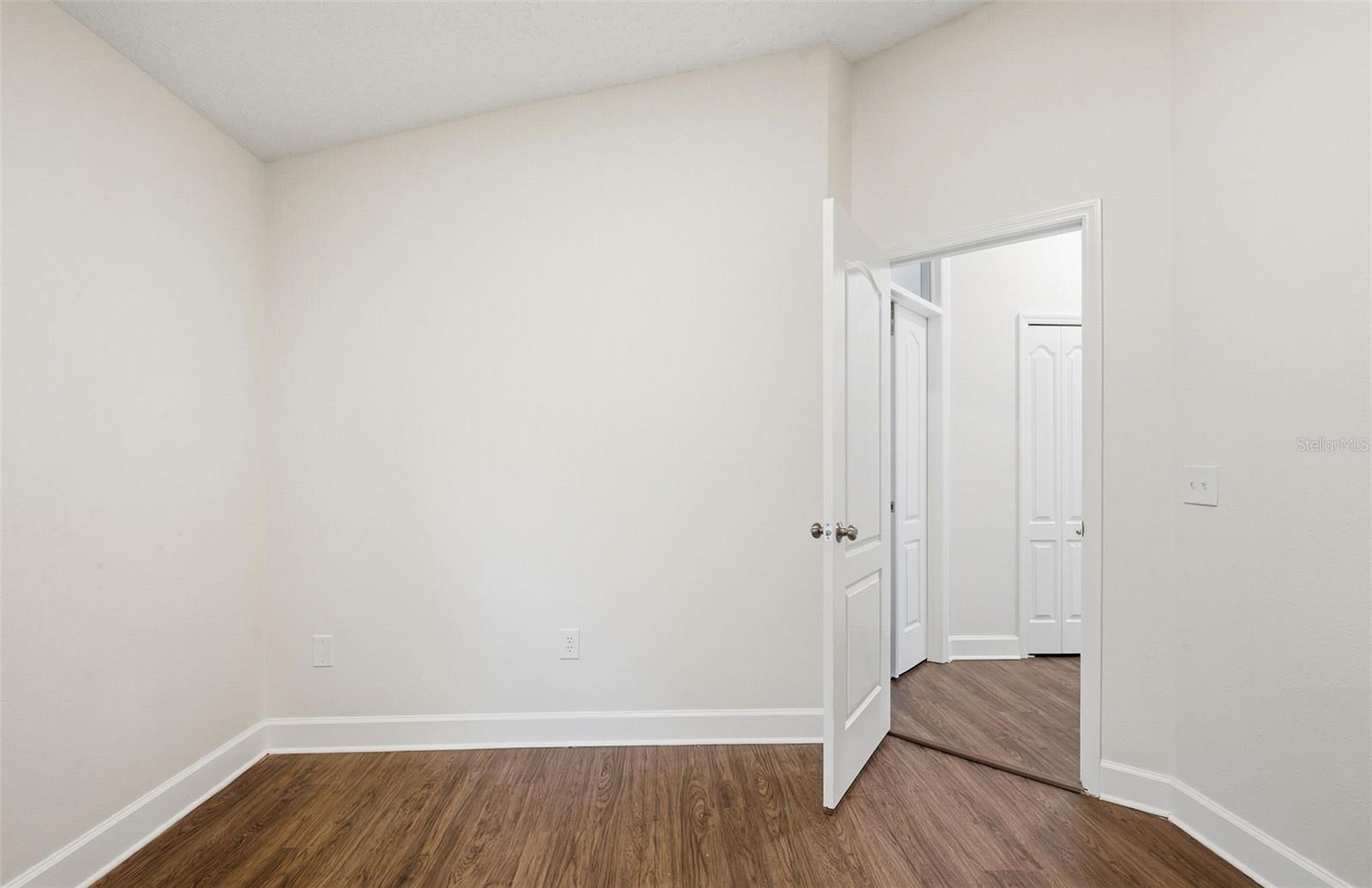 Image 32 of 40 For 19409 Melody Fair Place