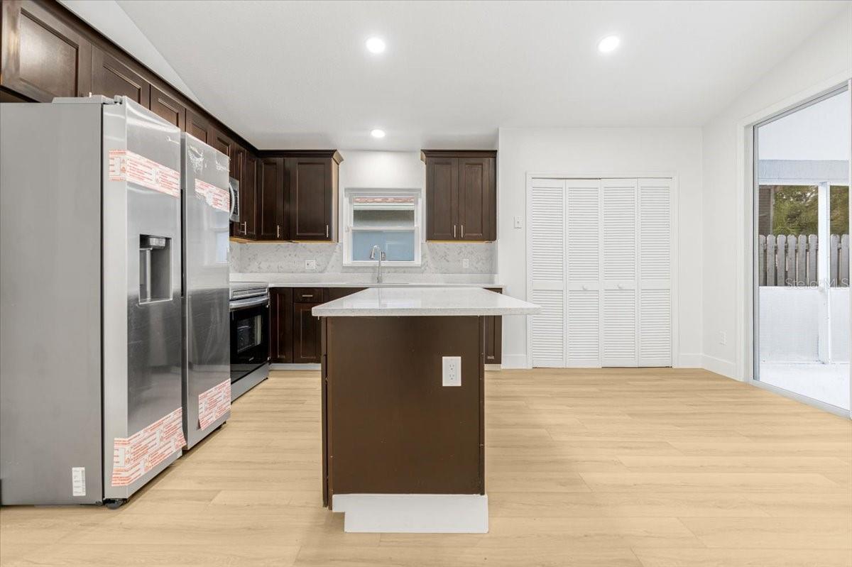 Image 10 of 30 For 13923 Tallowridge Court