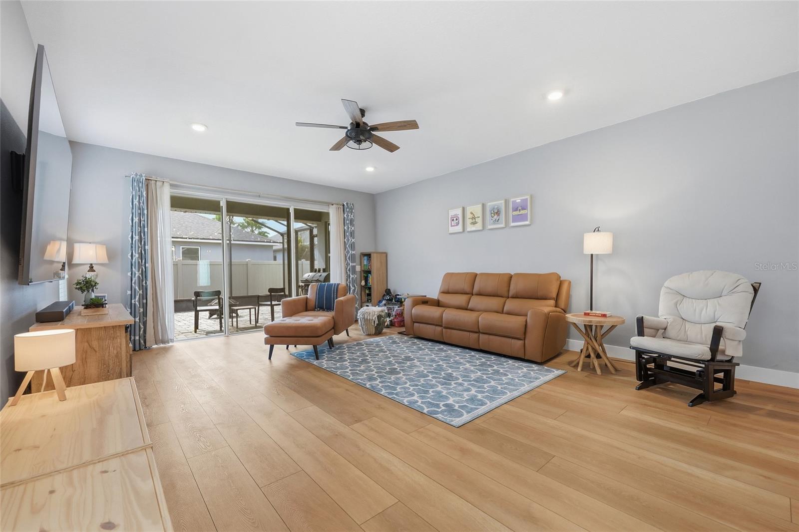 Image 11 of 27 For 4334 Cypress Glades Lane