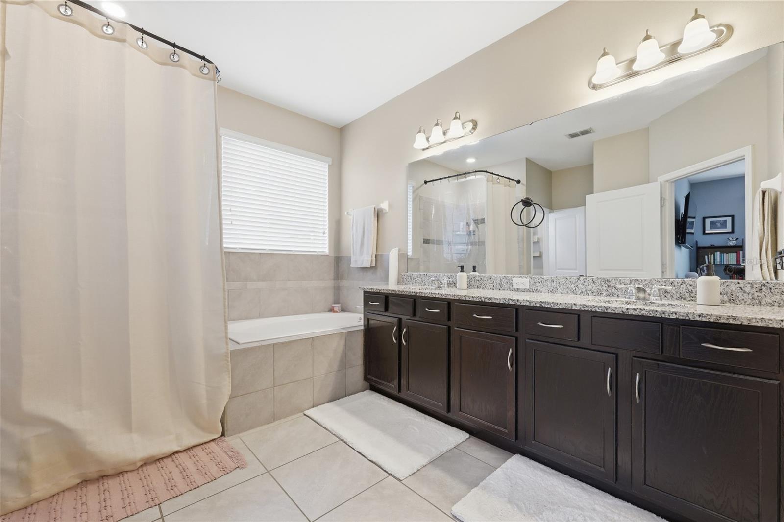 Image 19 of 27 For 4334 Cypress Glades Lane