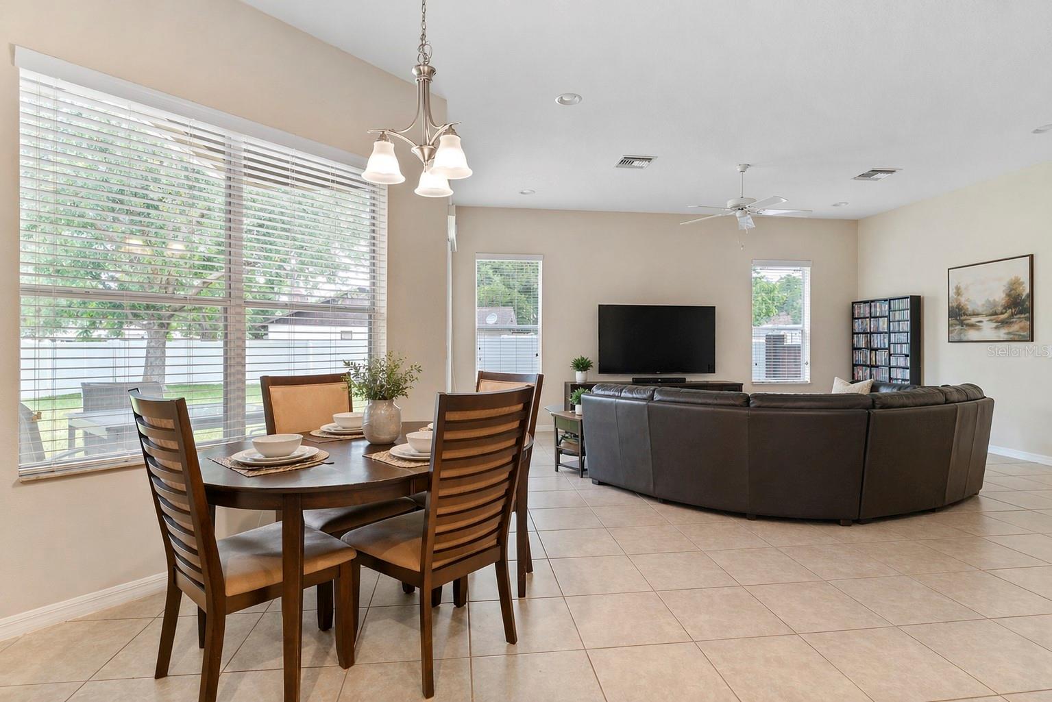 Image 19 of 46 For 925 Bainbridge Loop