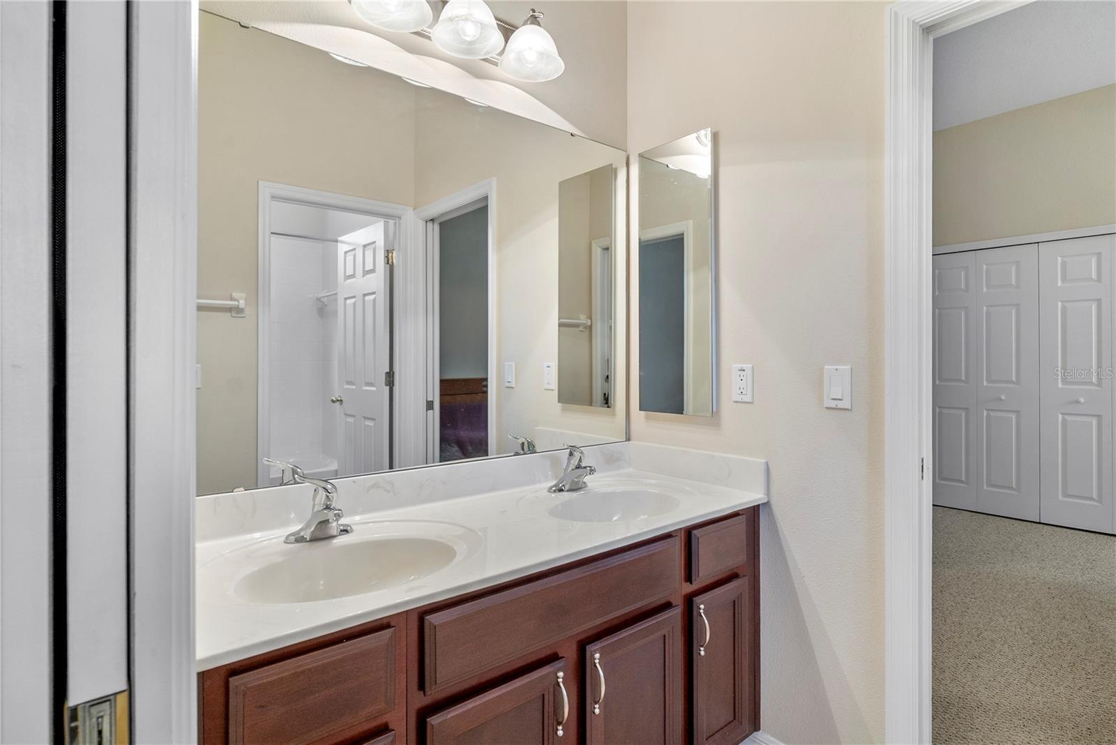 Image 26 of 46 For 925 Bainbridge Loop