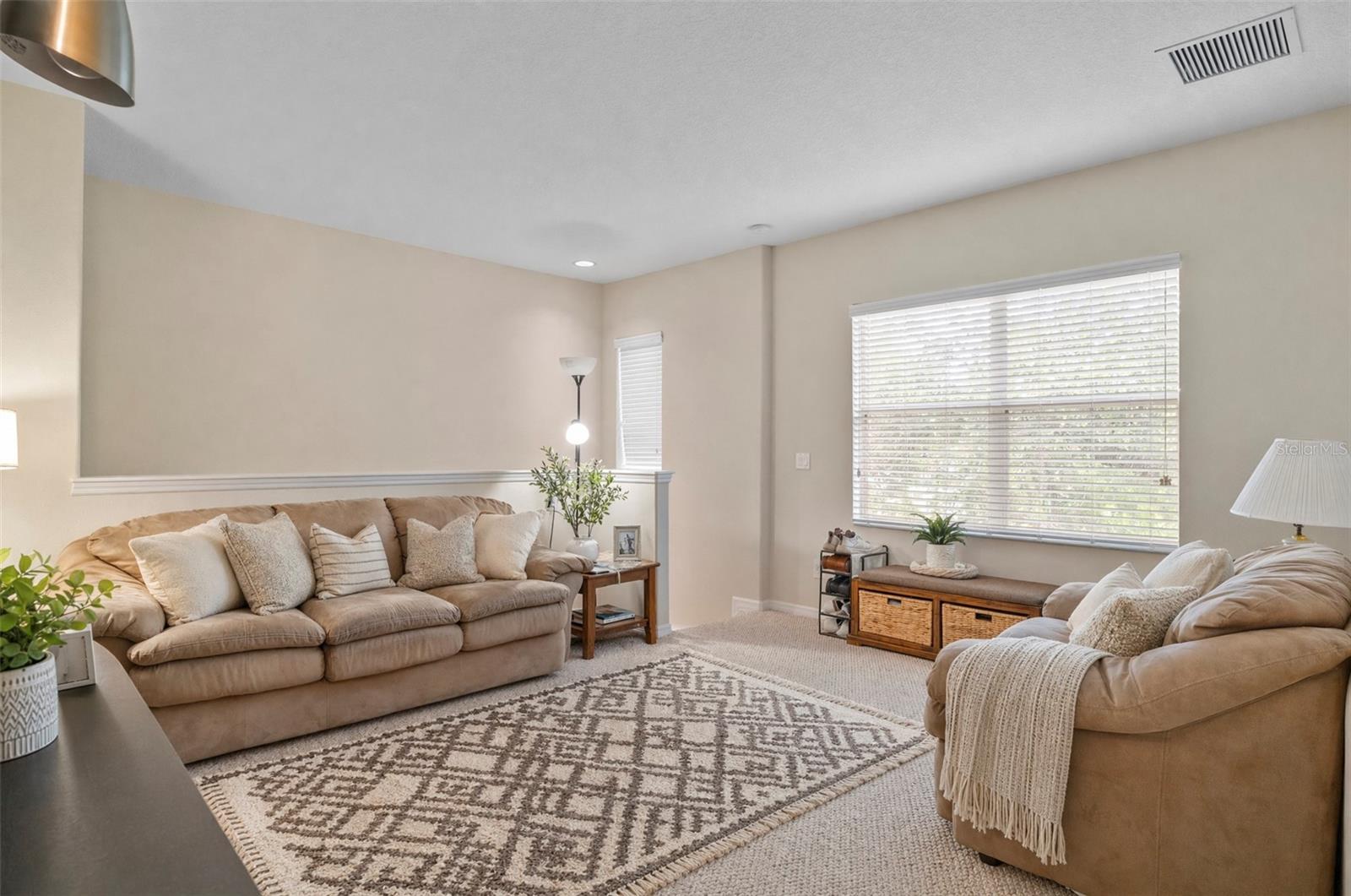 Image 28 of 46 For 925 Bainbridge Loop