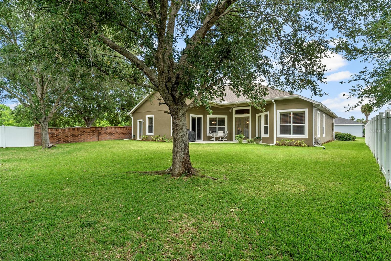 Image 38 of 46 For 925 Bainbridge Loop