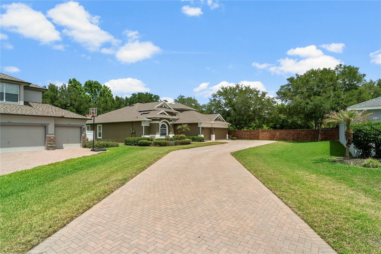 Image 39 of 46 For 925 Bainbridge Loop