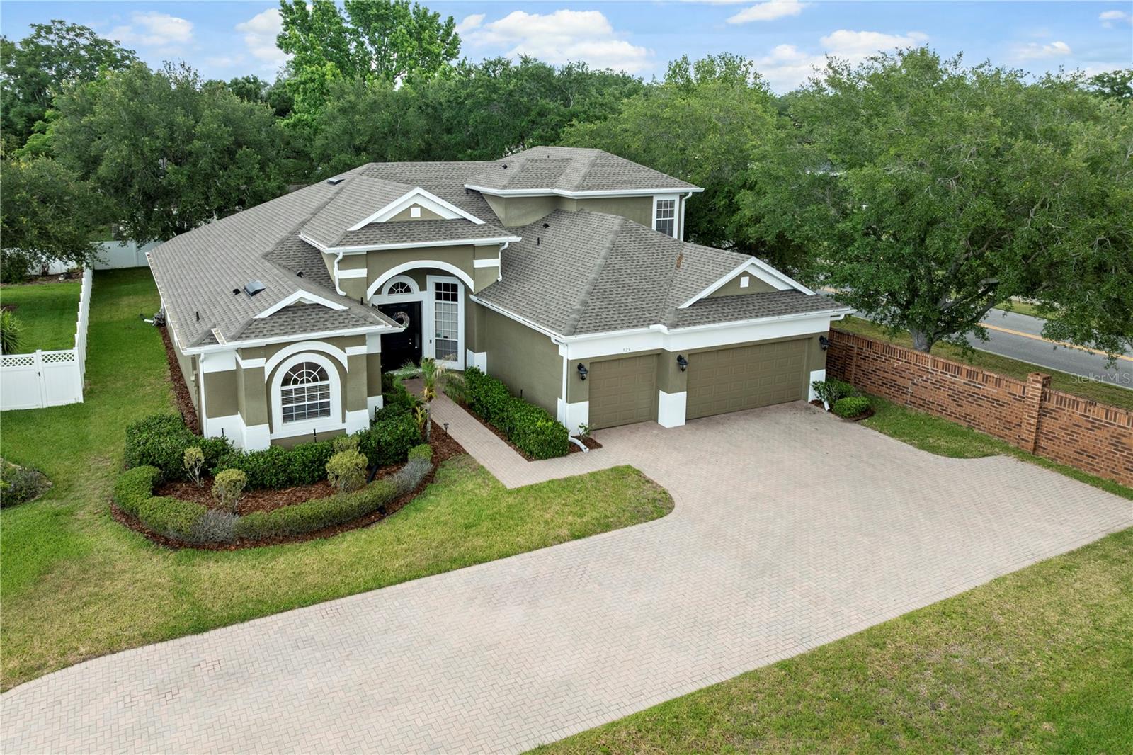 Image 43 of 46 For 925 Bainbridge Loop