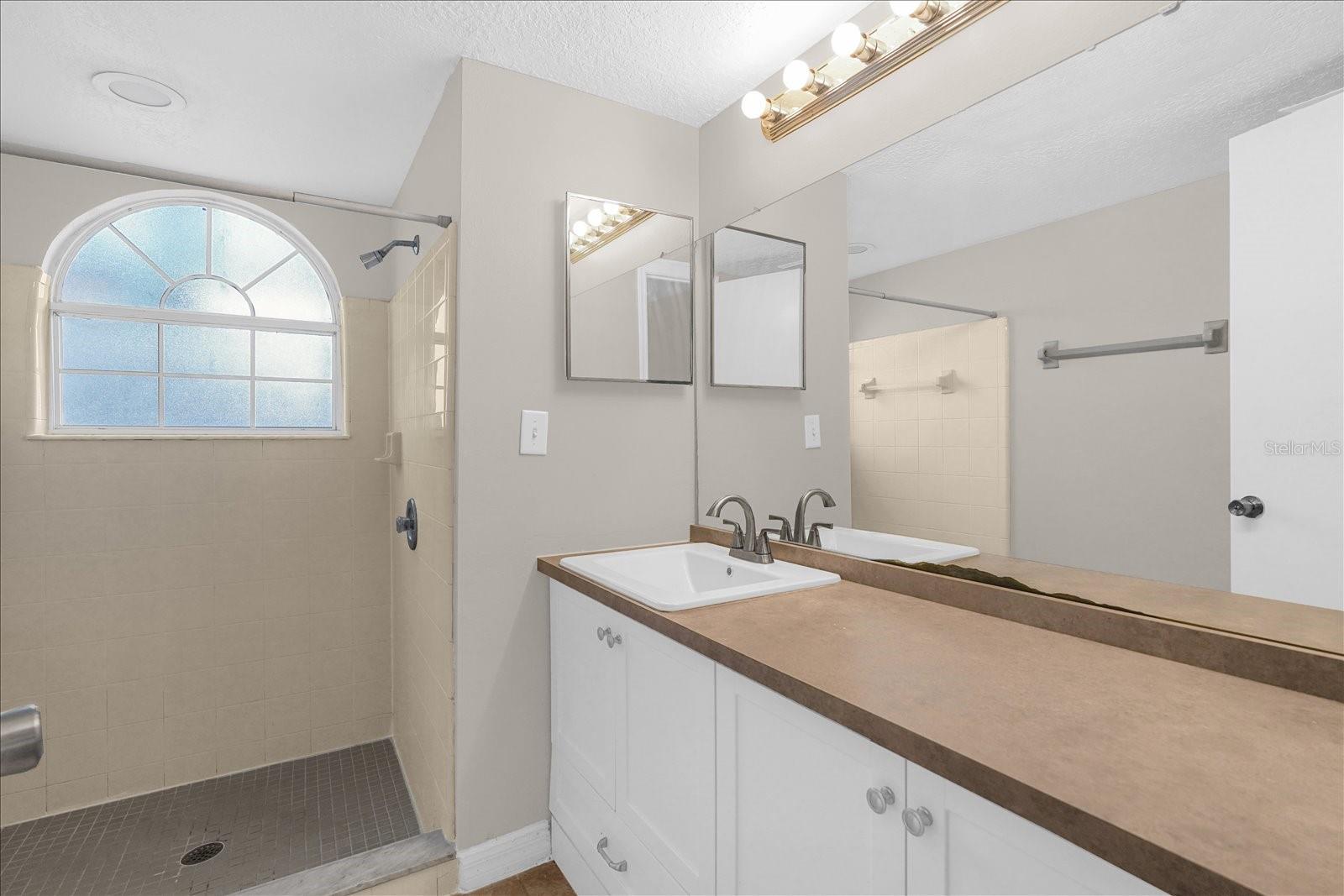 Image 22 of 24 For 2731 Poinciana Boulevard 107