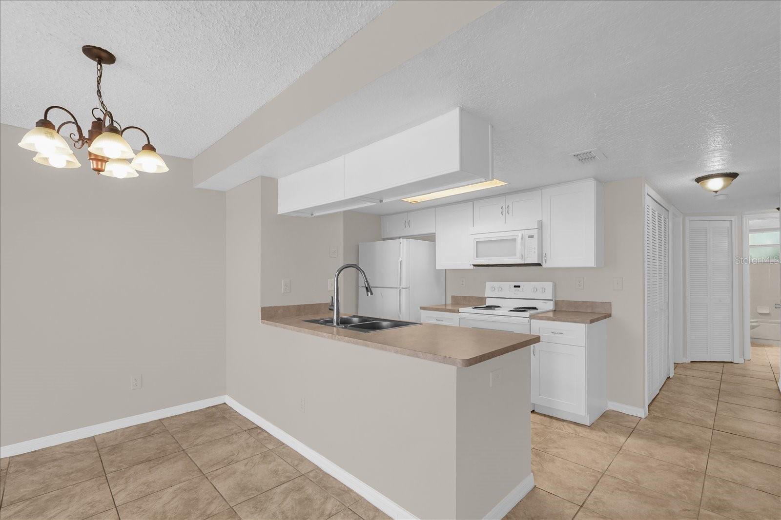 Image 7 of 24 For 2731 Poinciana Boulevard 107