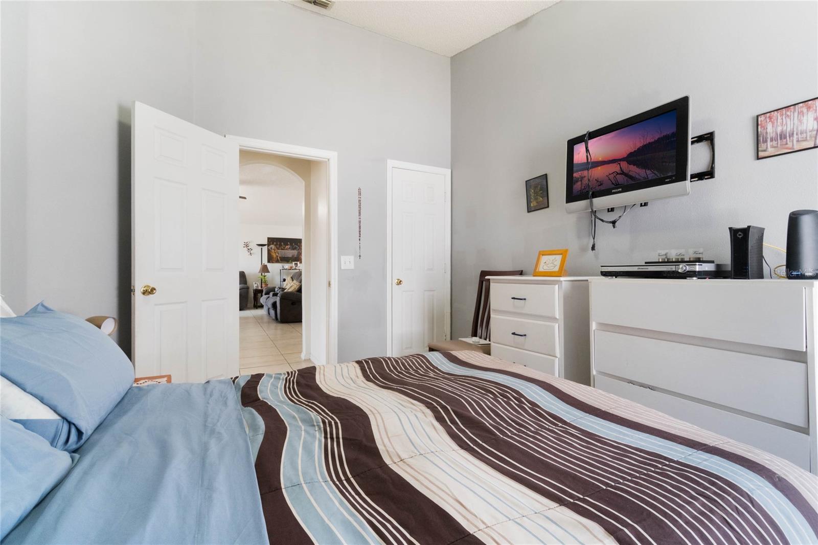 Image 14 of 20 For 640 Lady Diana Drive