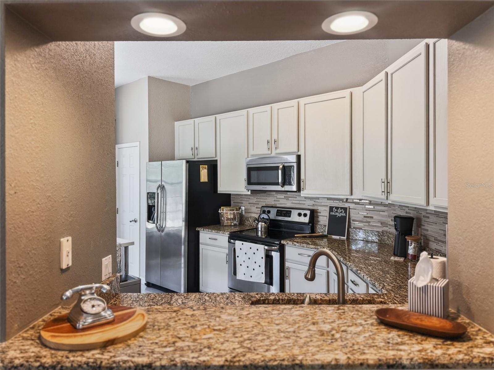 Image 17 of 52 For 7530 Bay Port Road 20