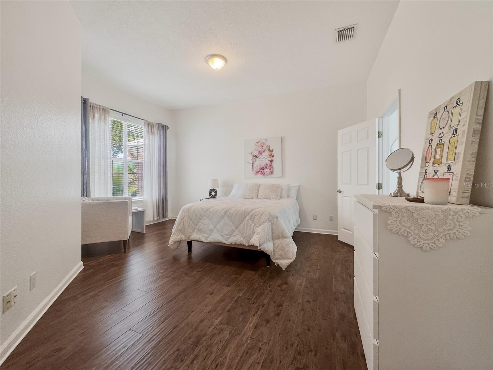 Image 21 of 52 For 7530 Bay Port Road 20