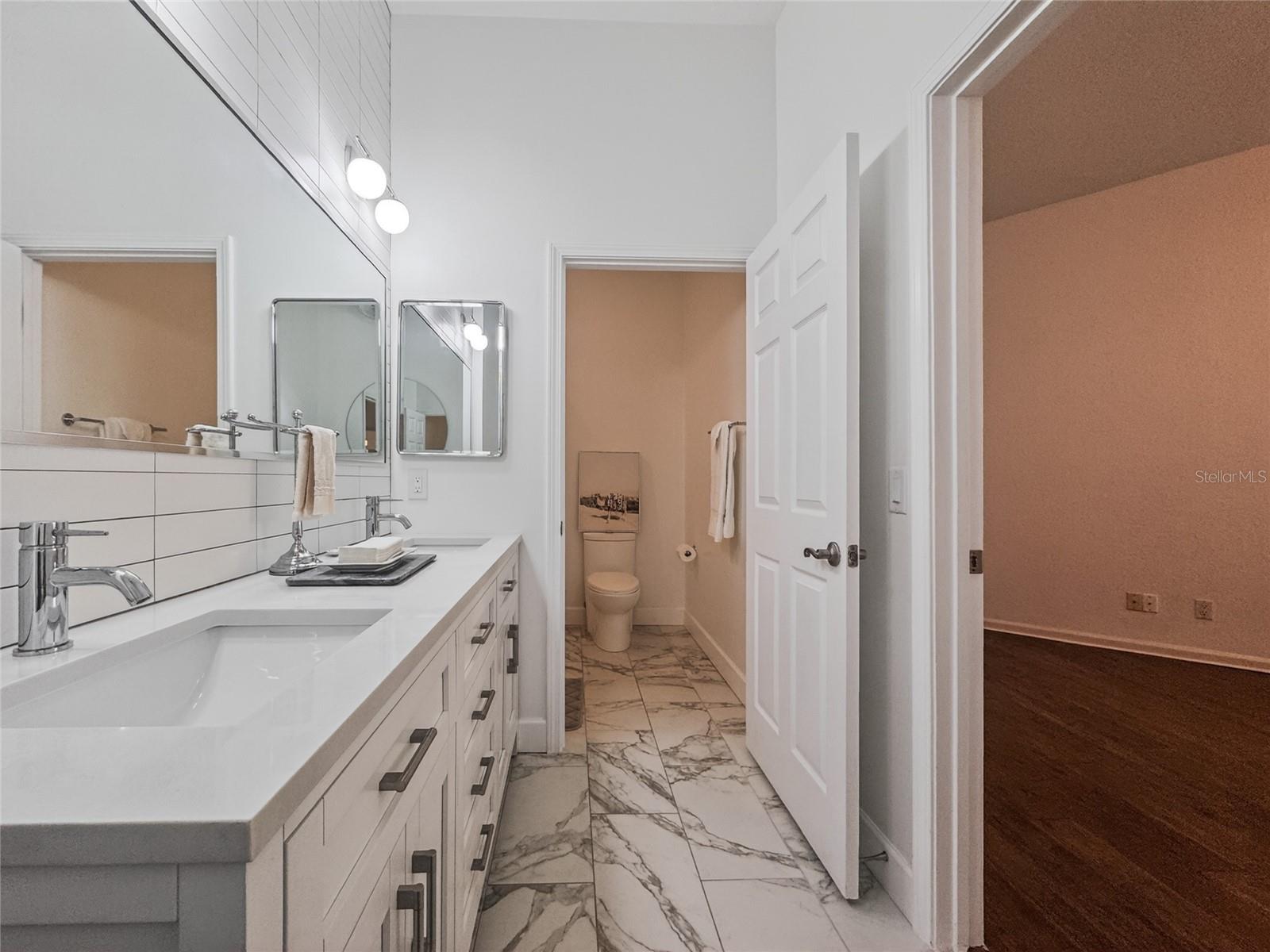 Image 26 of 52 For 7530 Bay Port Road 20