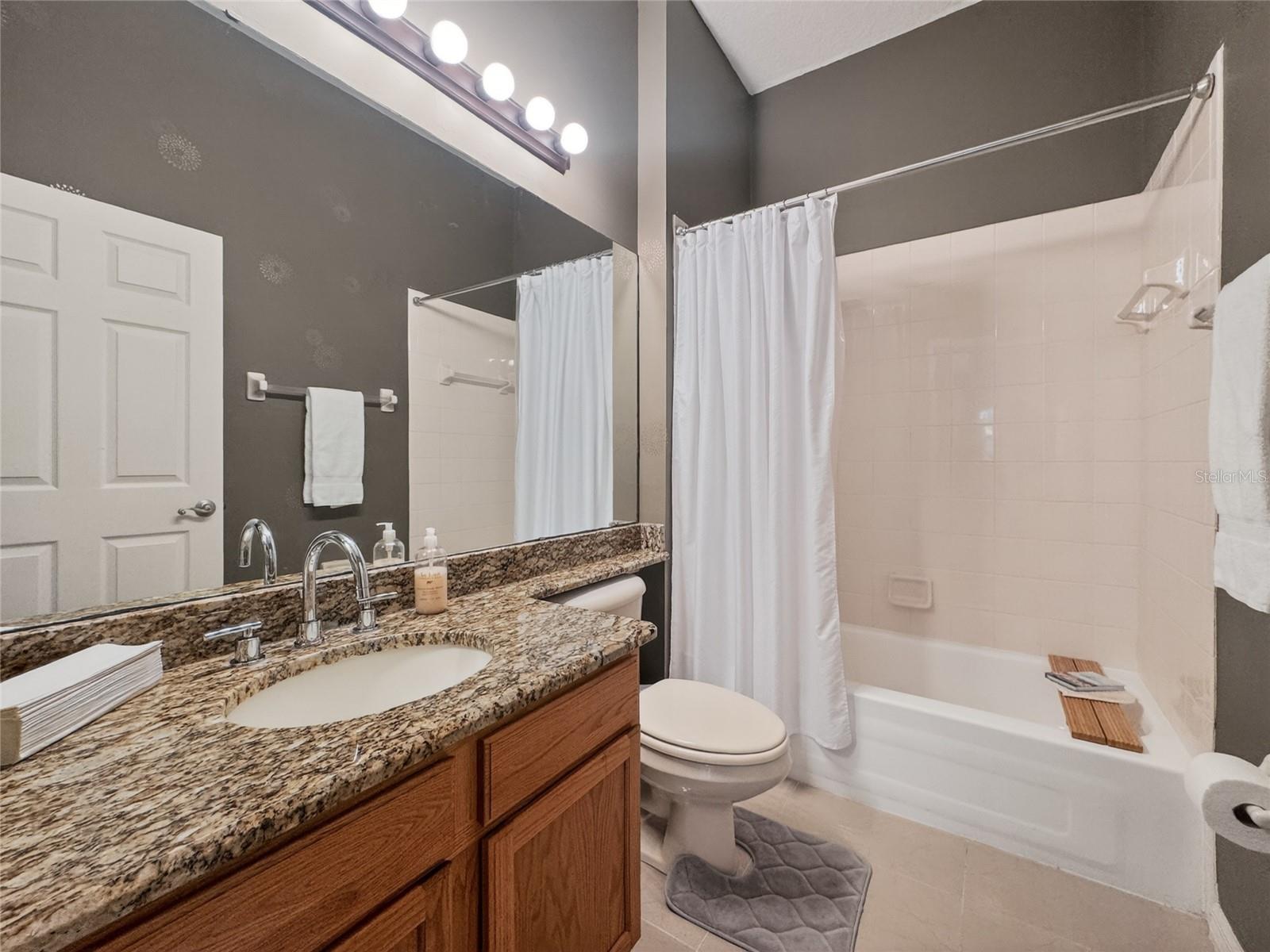 Image 32 of 52 For 7530 Bay Port Road 20