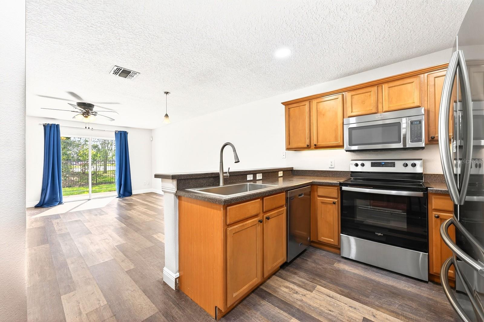 Image 16 of 41 For 12769 Lexington Summit Street