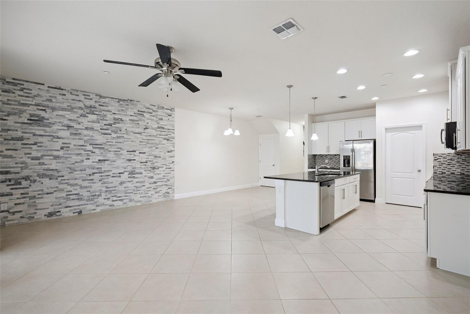 Image 16 of 20 For 7474 Aloma Pines Court
