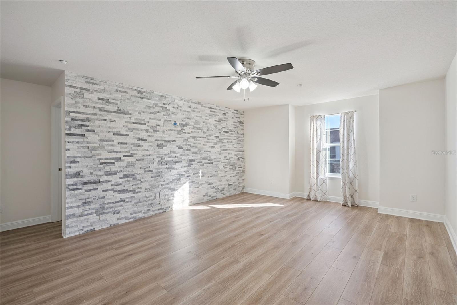 Image 18 of 20 For 7474 Aloma Pines Court