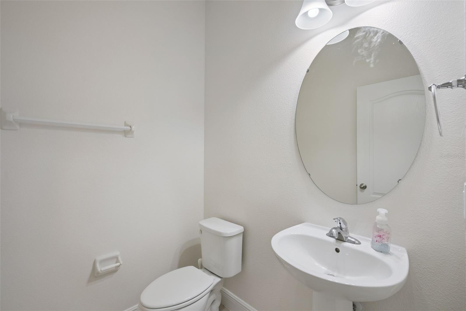 Image 5 of 20 For 7474 Aloma Pines Court