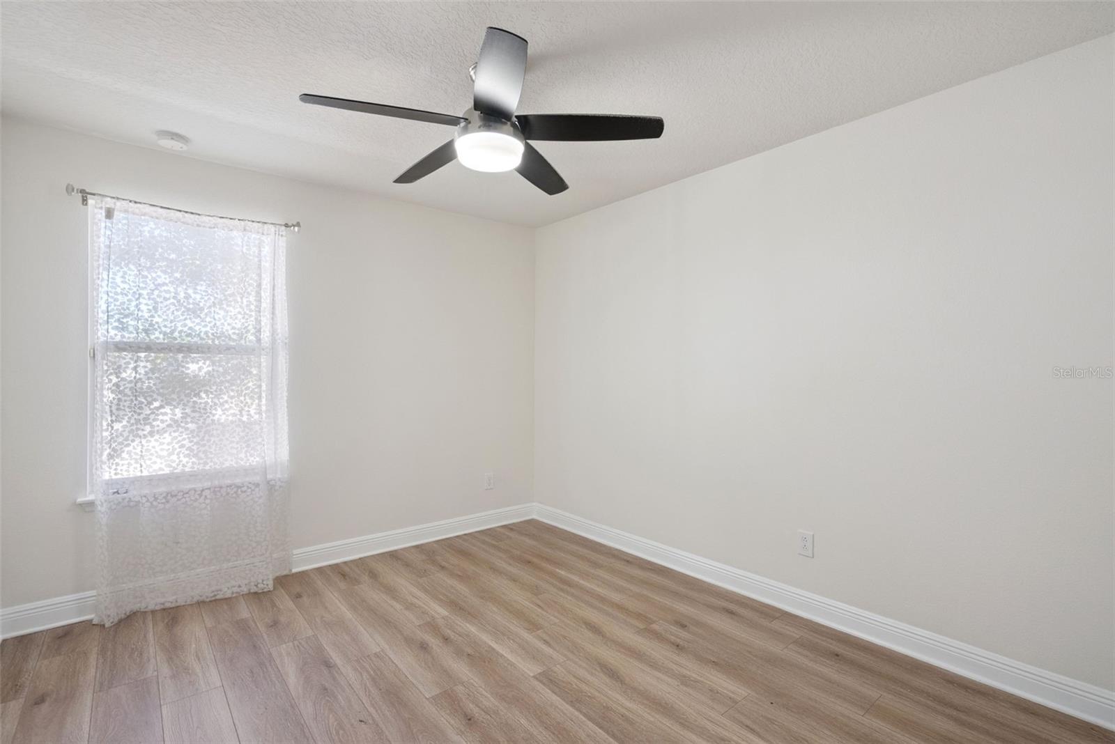 Image 9 of 20 For 7474 Aloma Pines Court