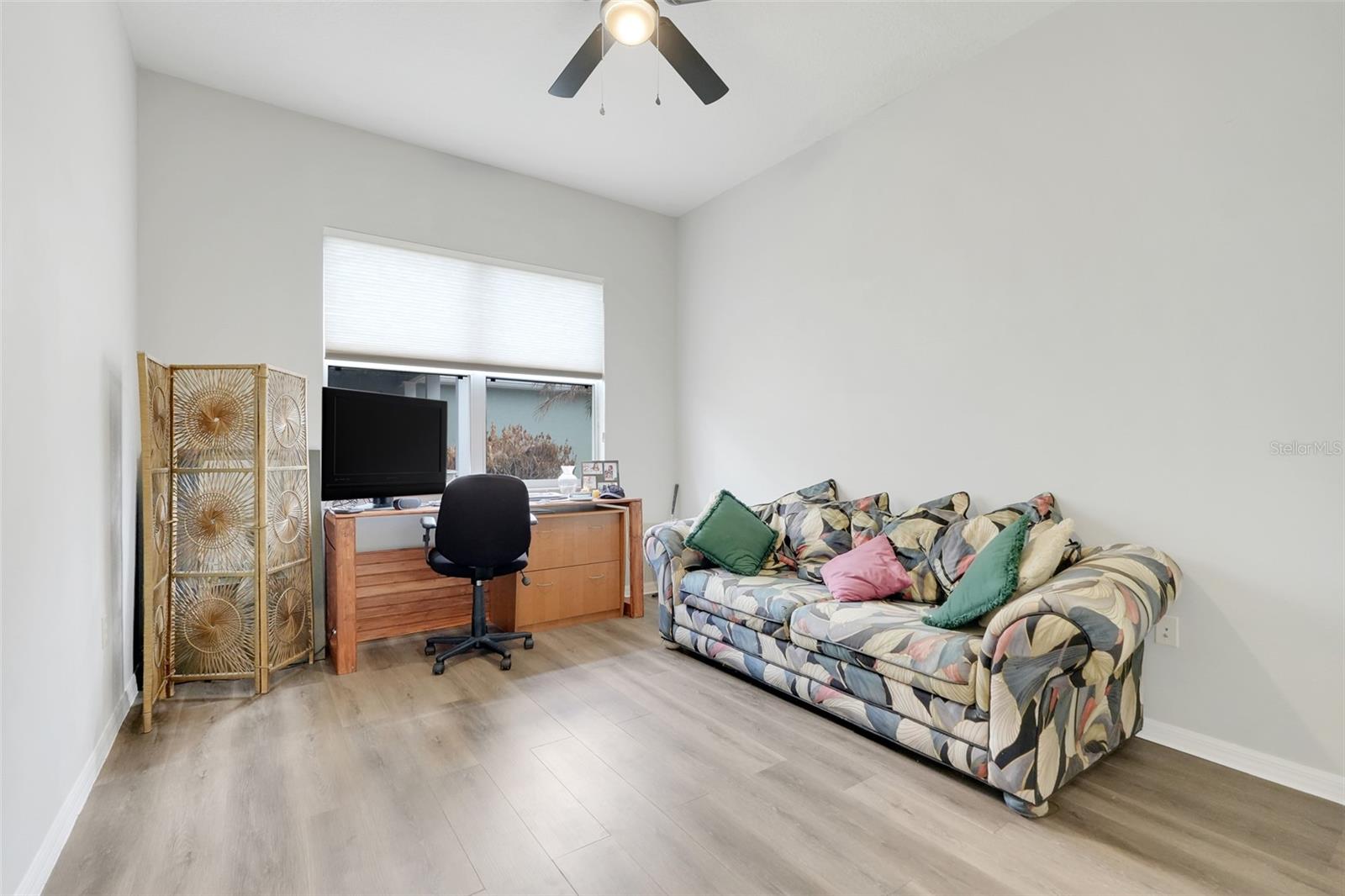 Image 10 of 50 For 2390 Caledonian Street