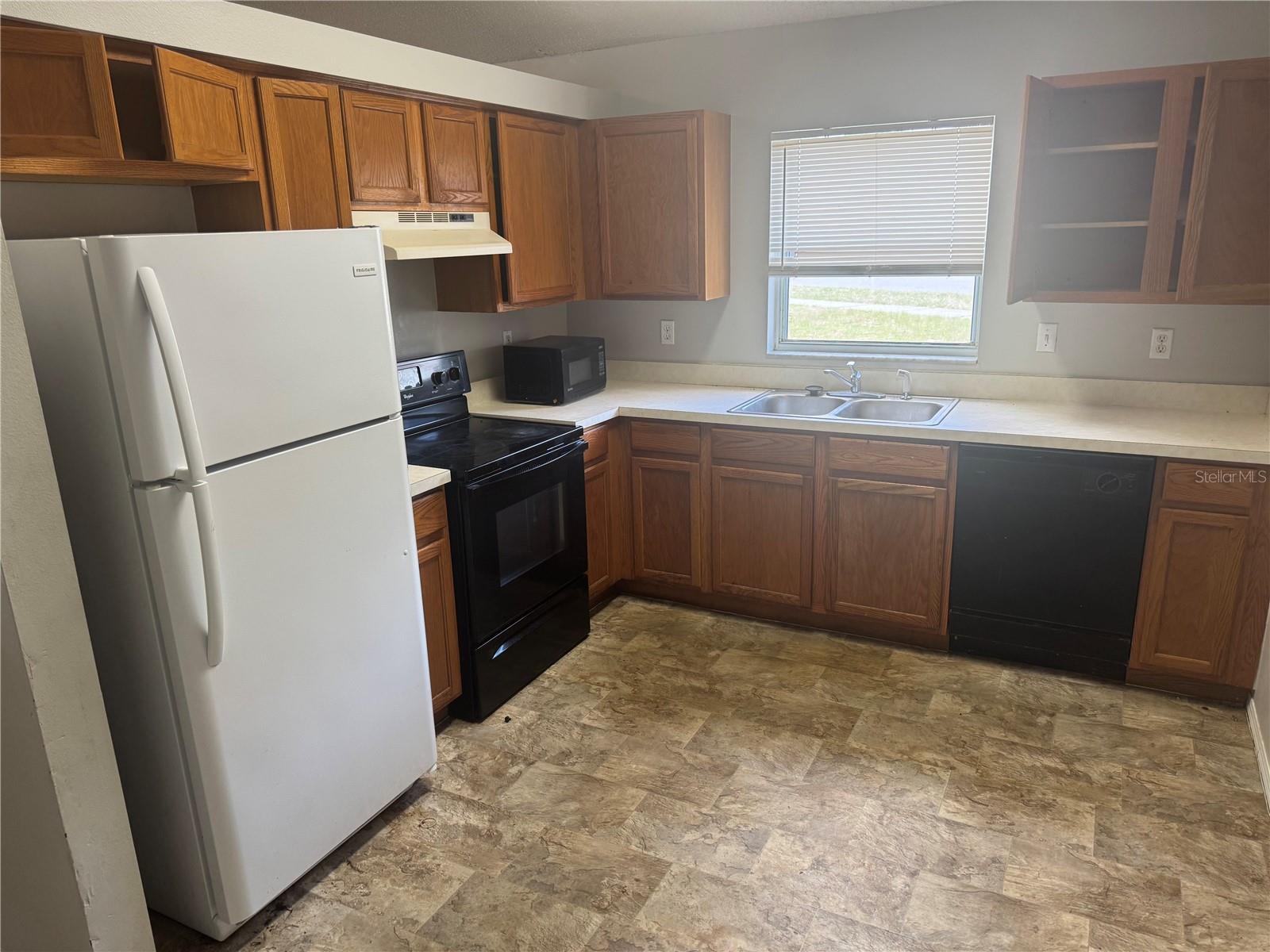 Image 3 of 18 For 5618 Piney Ridge Drive