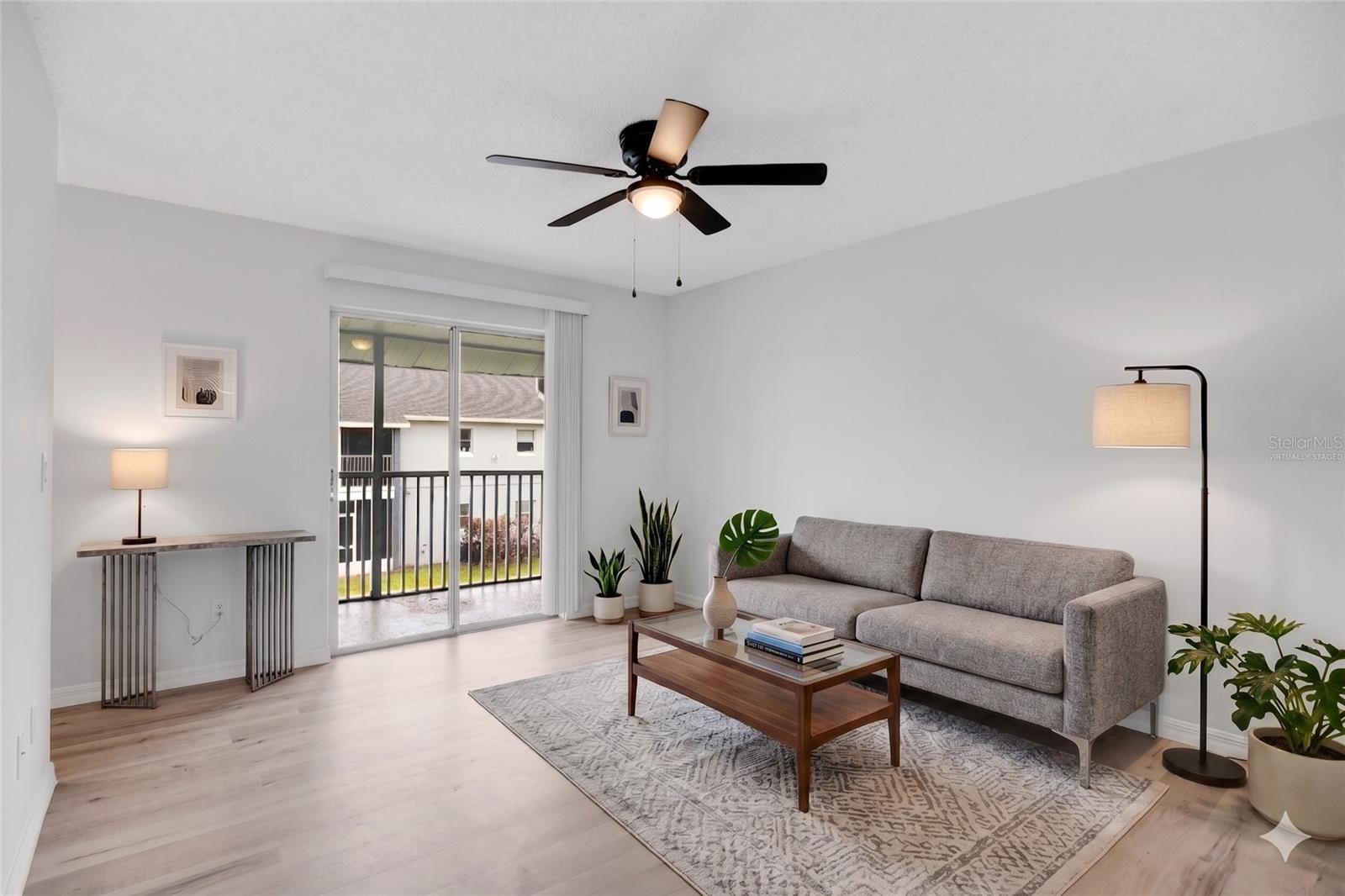 Listing photo id 0 for 4100 Pershing Pointe Place 3