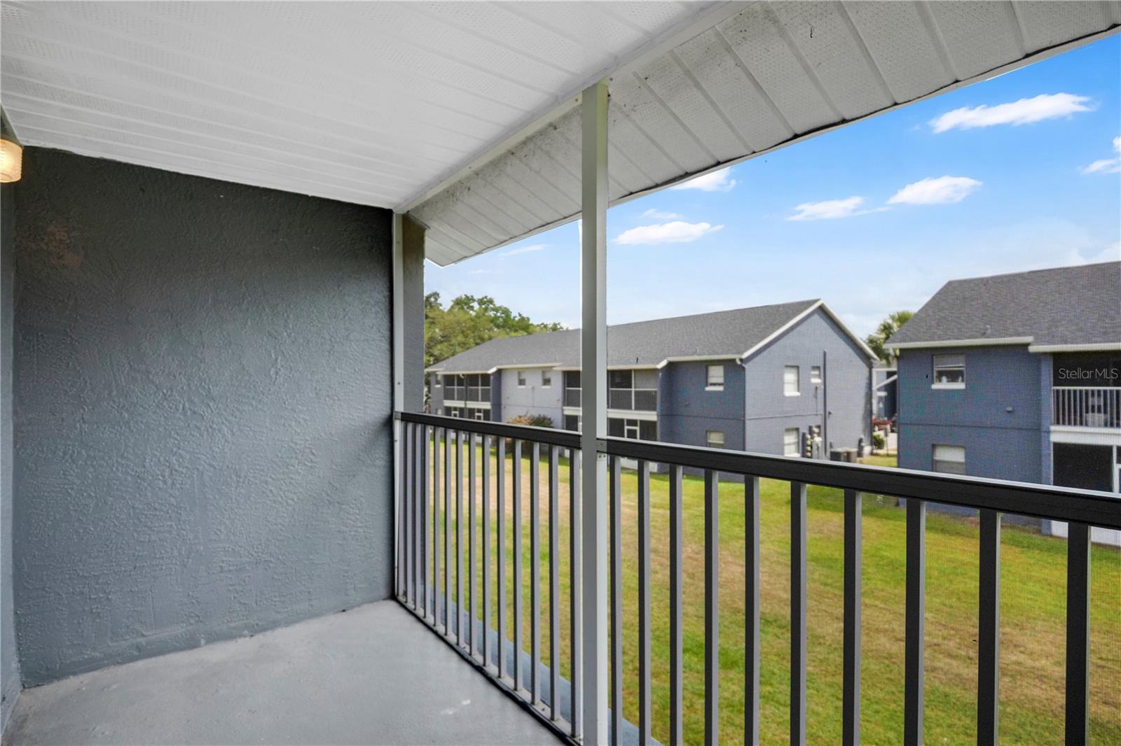 Listing photo id 20 for 4100 Pershing Pointe Place 3