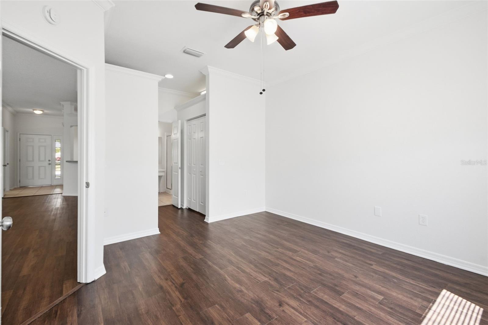 Image 31 of 46 For 823 Springwood Circle