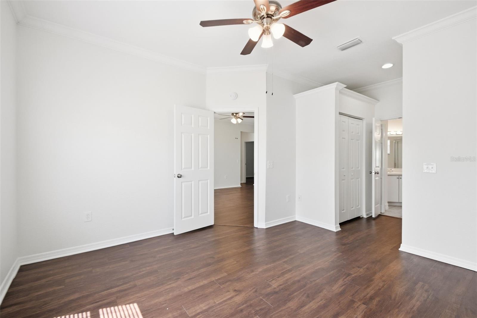 Image 32 of 46 For 823 Springwood Circle