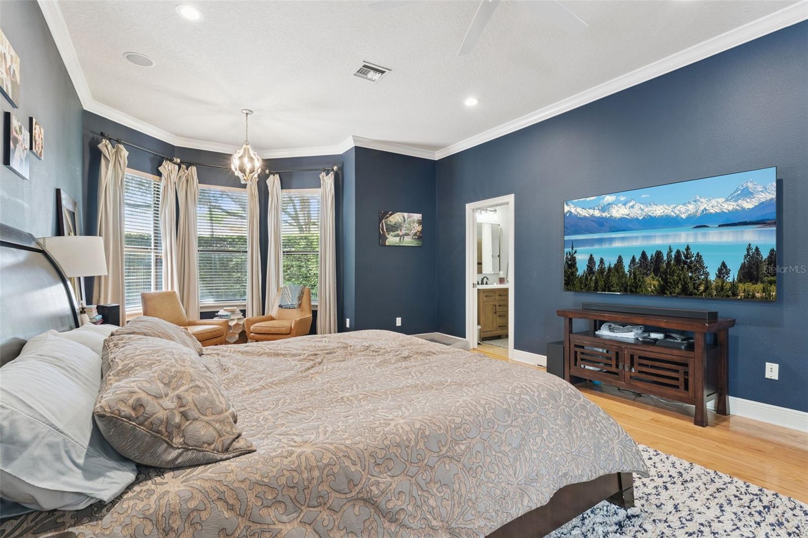 Listing photo id 17 for 773 Mills Estate Place