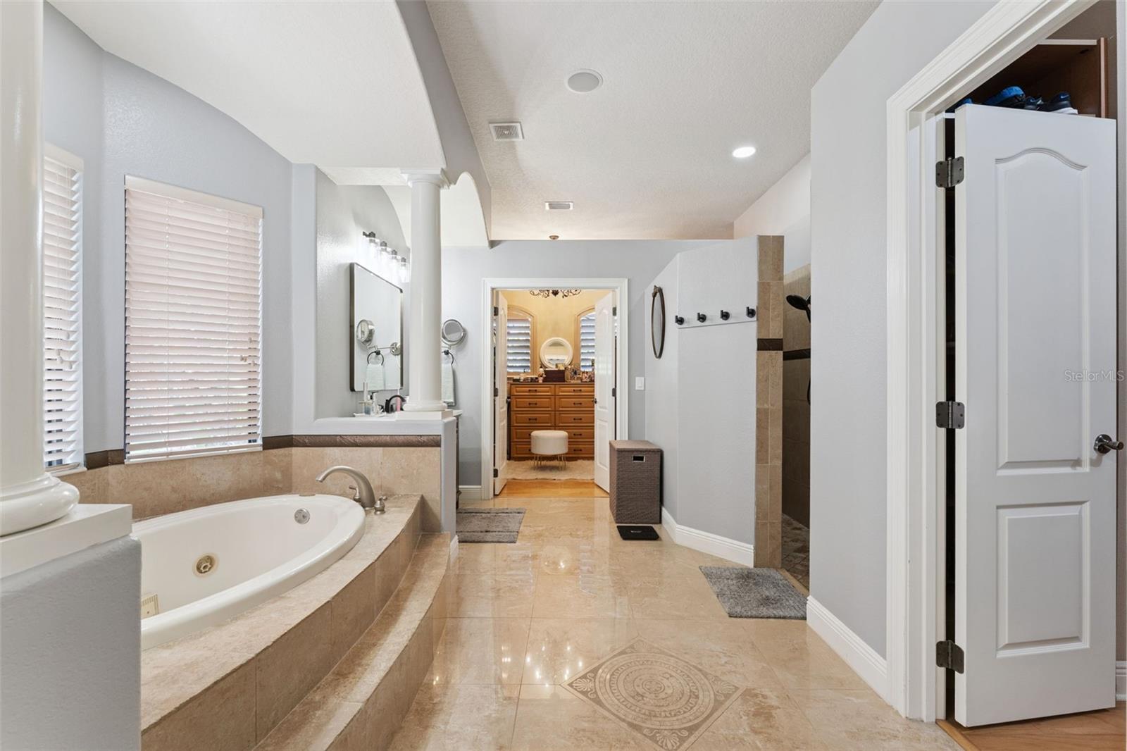Listing photo id 23 for 773 Mills Estate Place