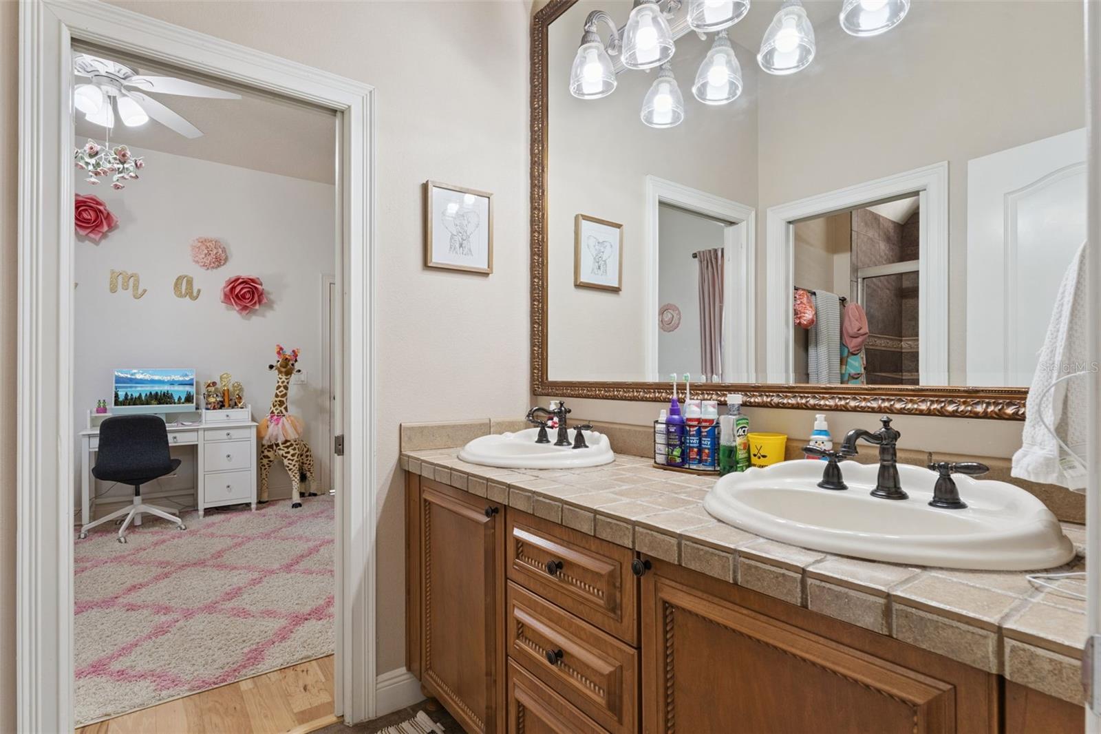 Listing photo id 26 for 773 Mills Estate Place