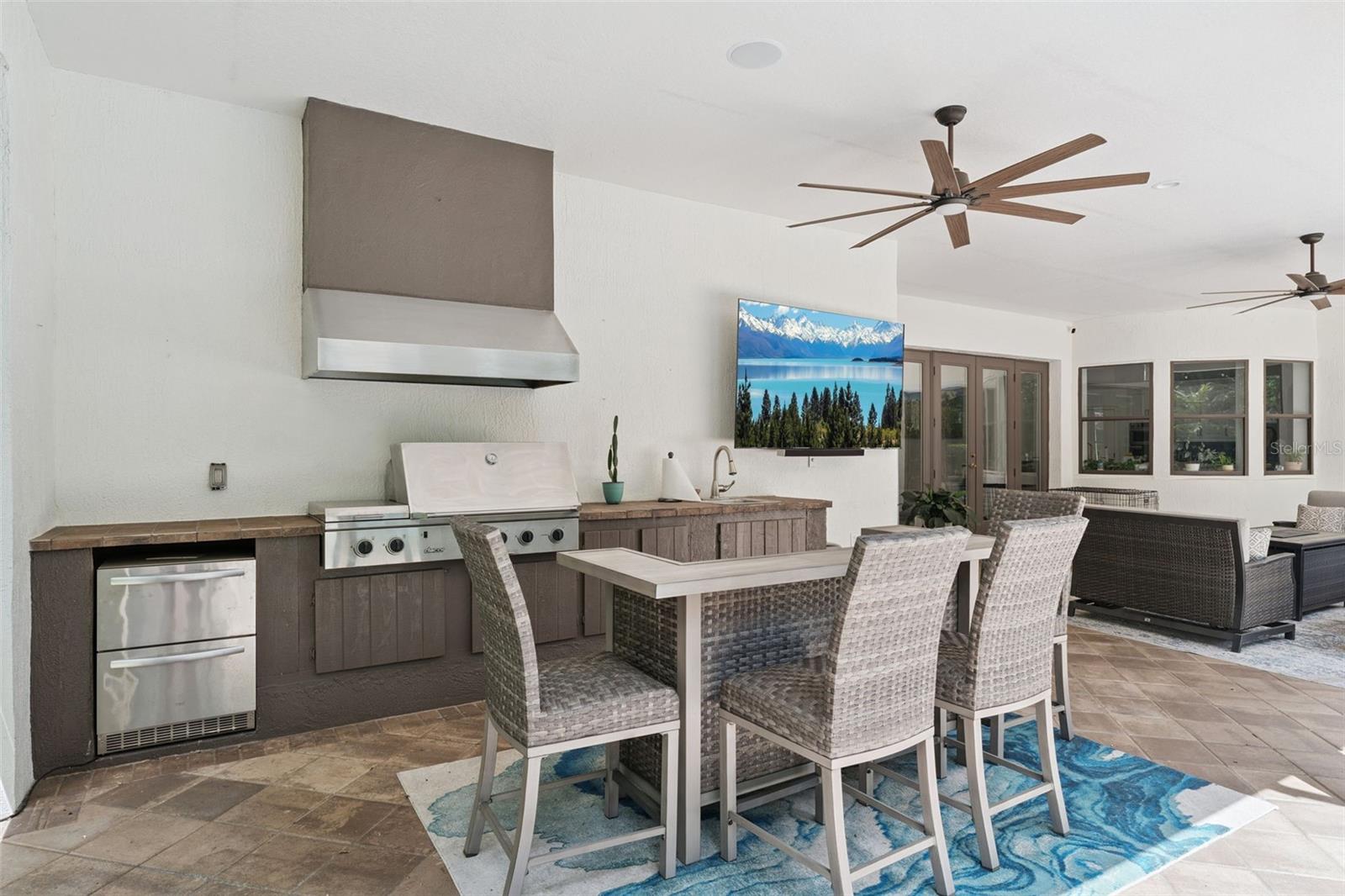 Listing photo id 41 for 773 Mills Estate Place
