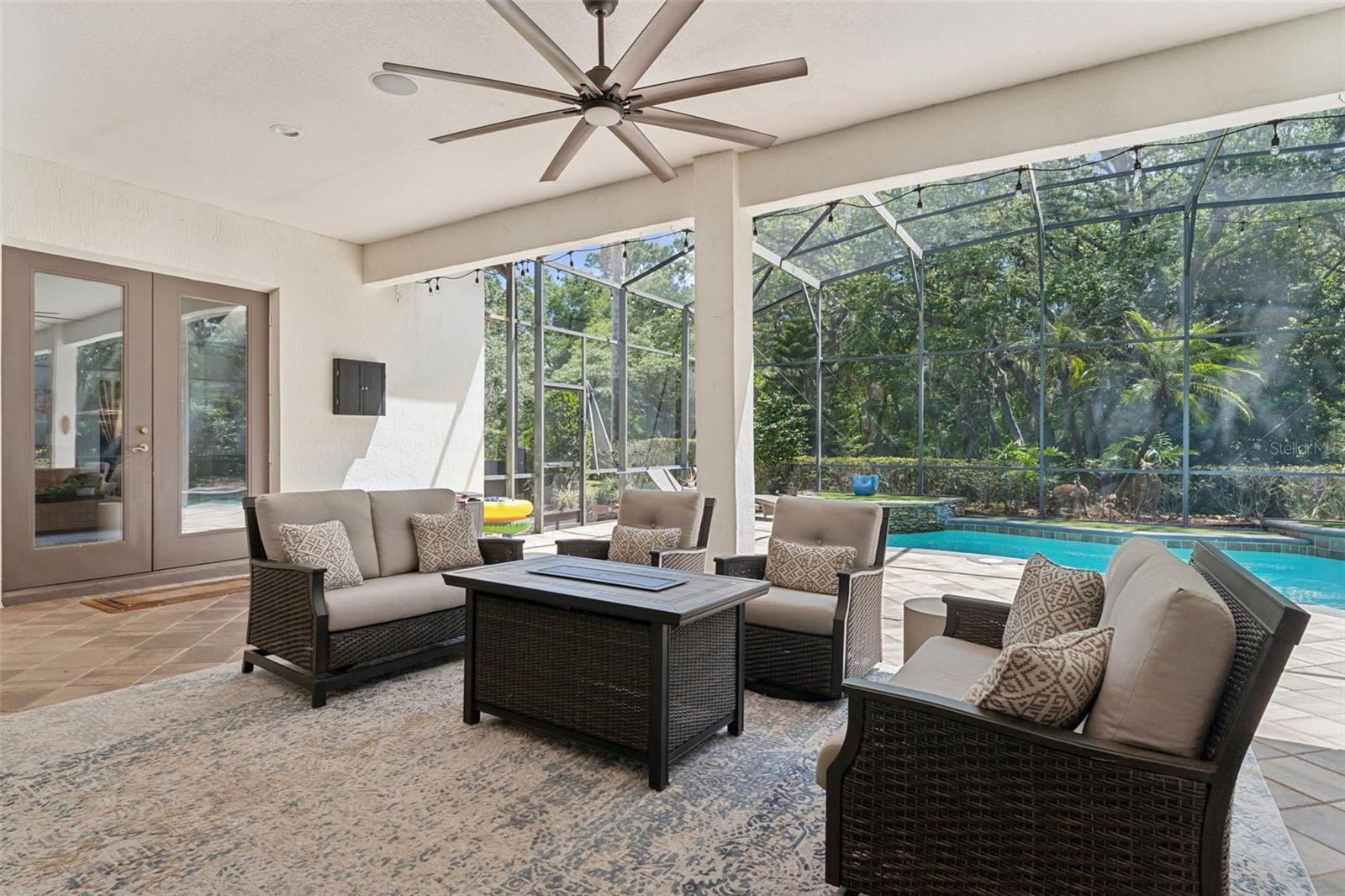 Listing photo id 42 for 773 Mills Estate Place
