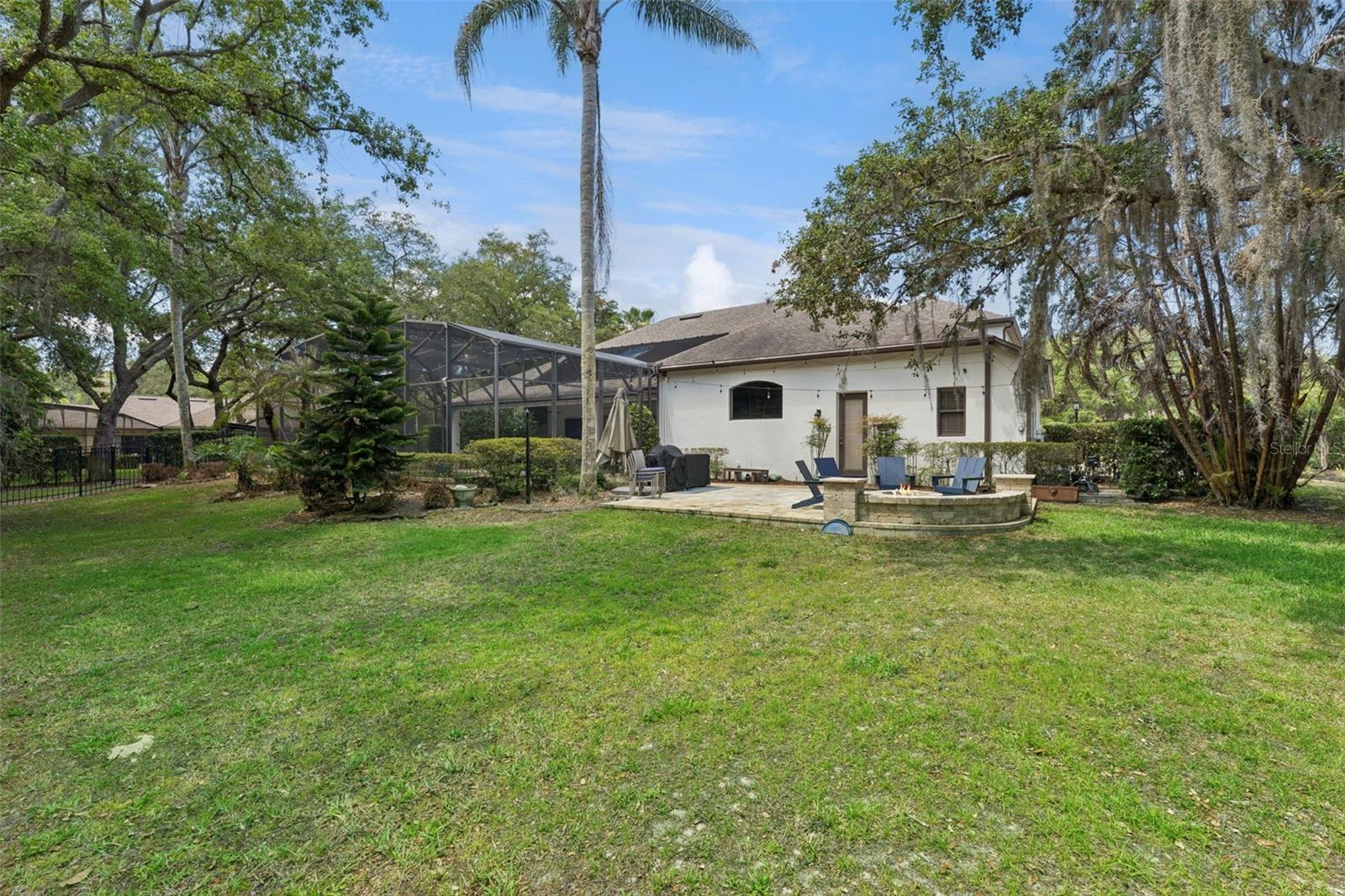 Listing photo id 48 for 773 Mills Estate Place